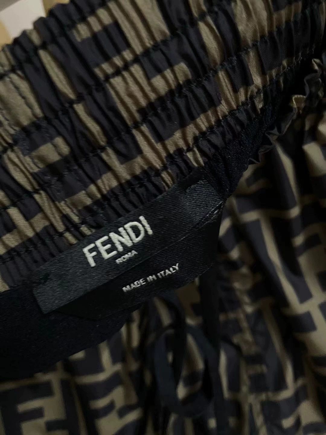 Fendi Fendi FF Logo Print Shorts Size US 44 / EU 60 - 3 Thumbnail