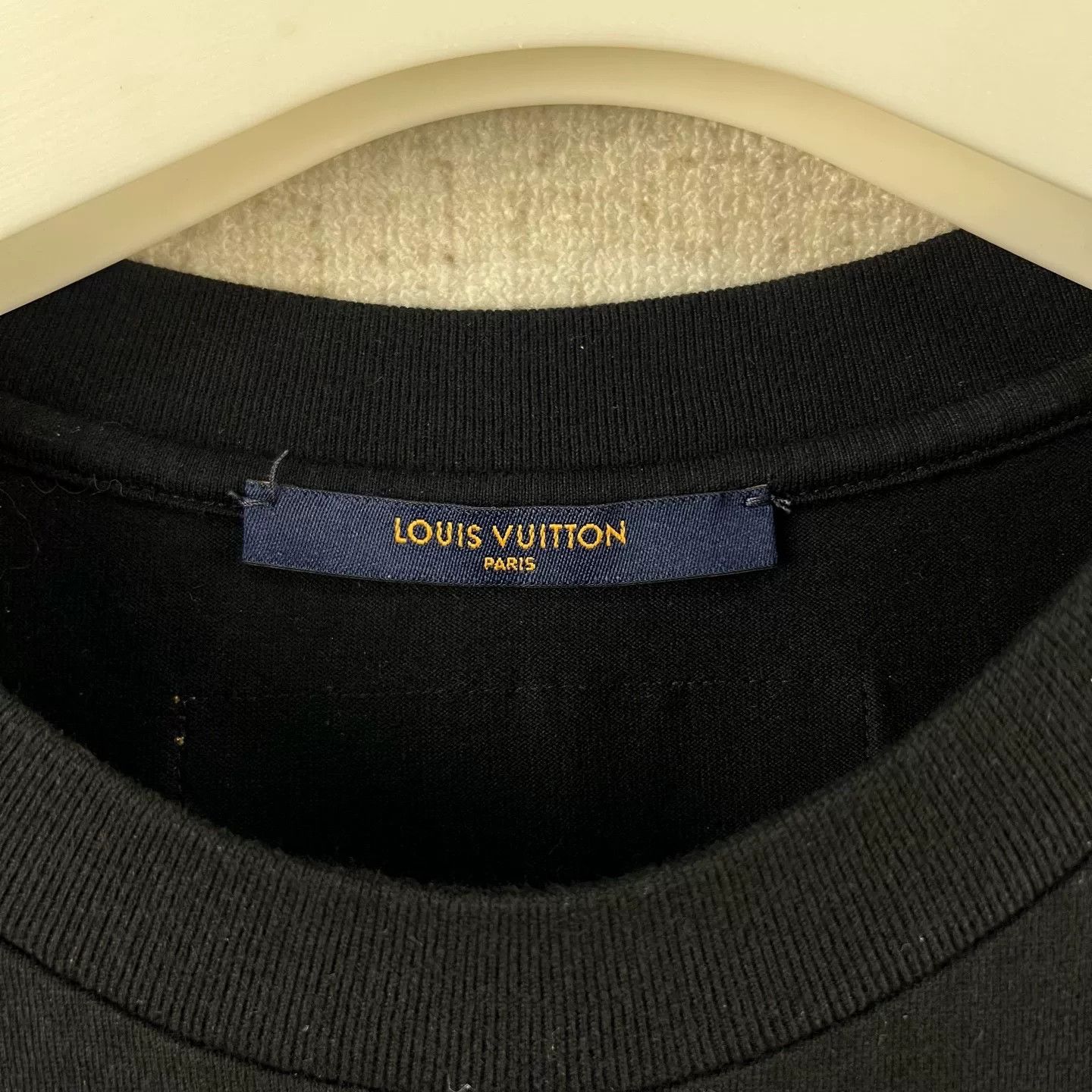 Louis Vuitton Louis Vuitton Logo Print Crewneck T-shirt Size US XL / EU 56 / 4 - 4 Thumbnail