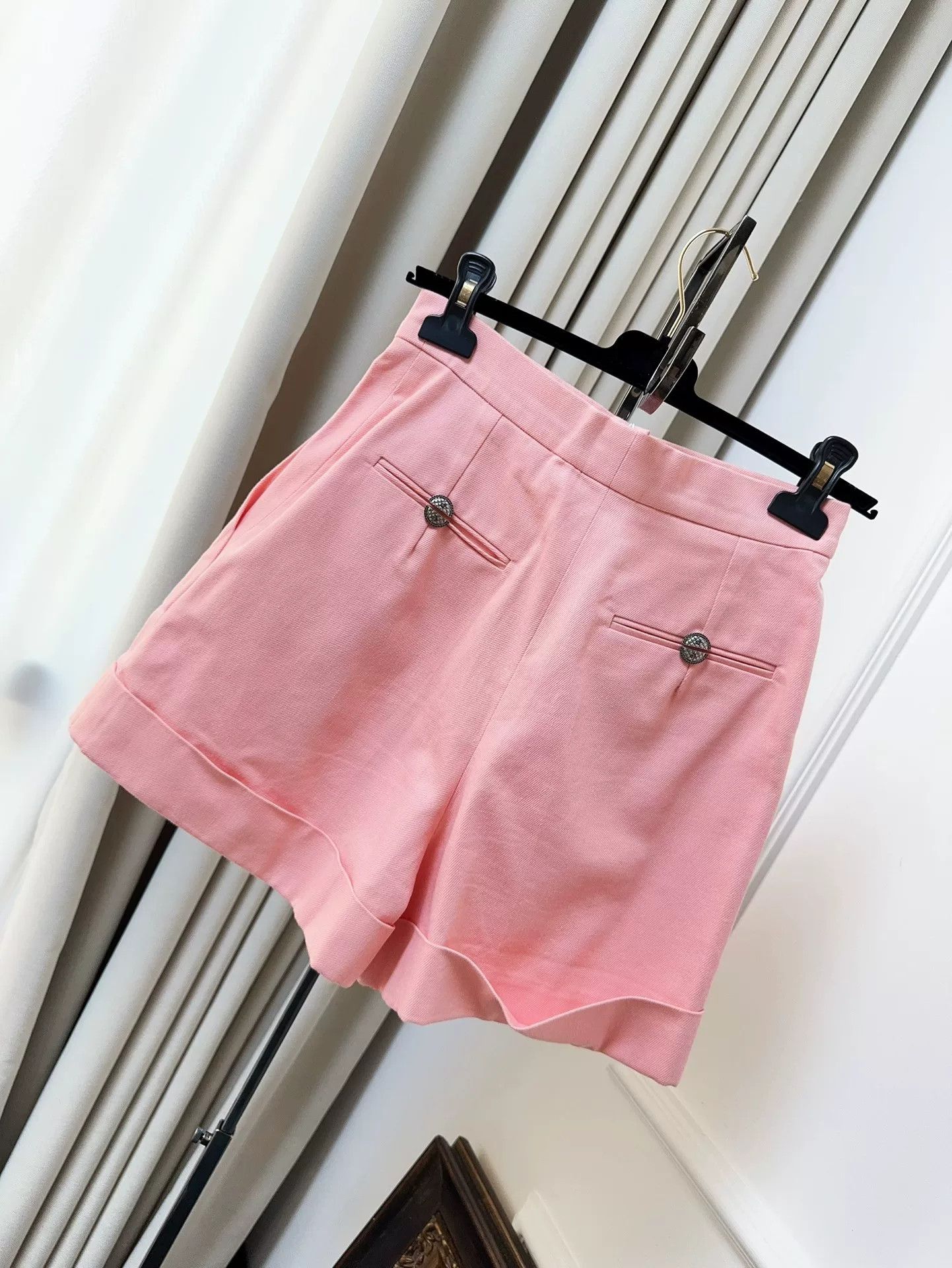 Chanel chanel 17c pink denim shorts size 36 Size US 36 / EU 52 - 2 Thumbnail