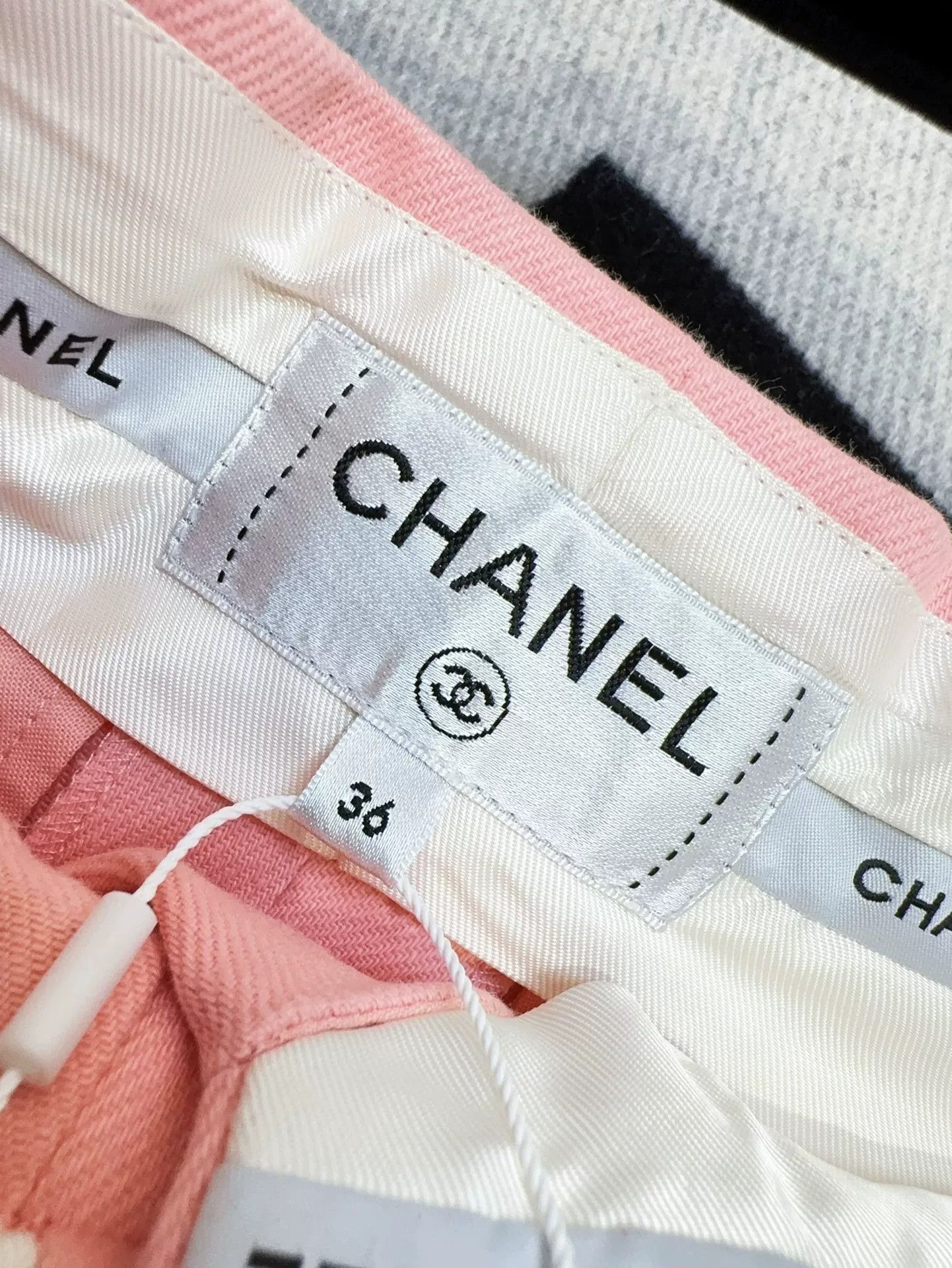 Chanel chanel 17c pink denim shorts size 36 Size US 36 / EU 52 - 6 Thumbnail