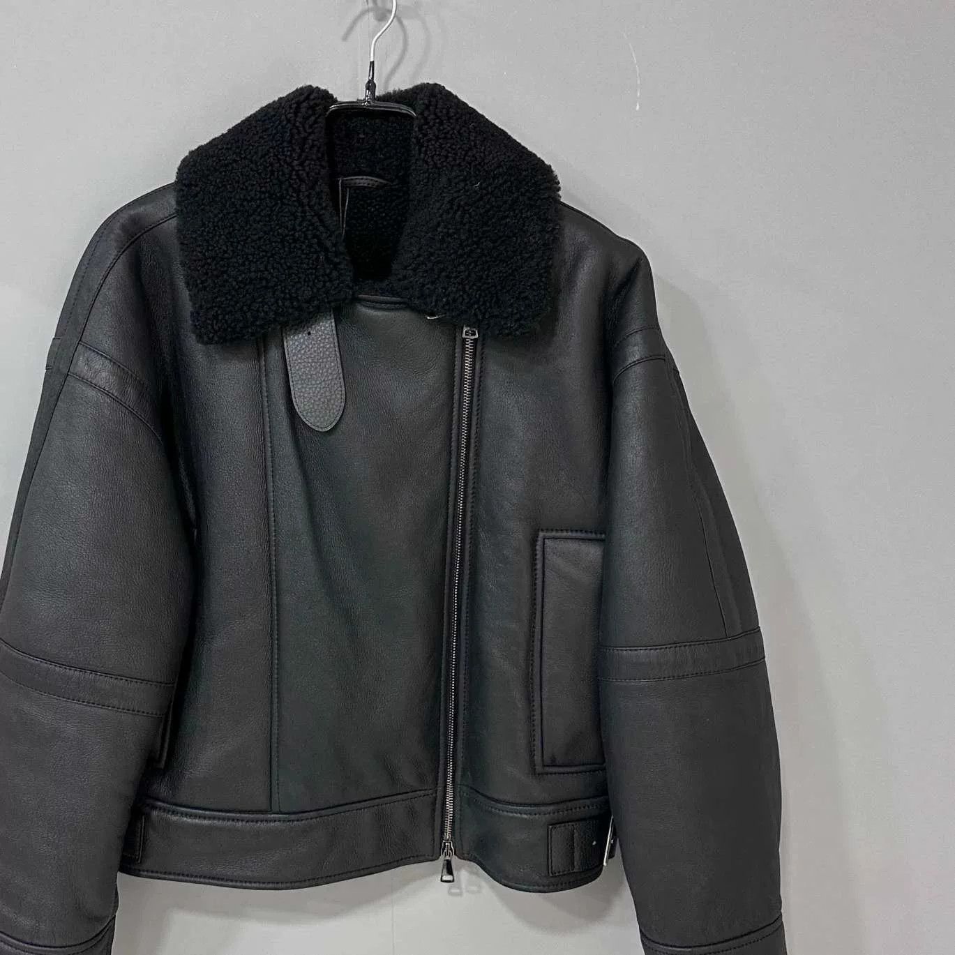 Max Mara black teddy coat by MaxMara Size US S / EU 44-46 / 1 - 2 Thumbnail