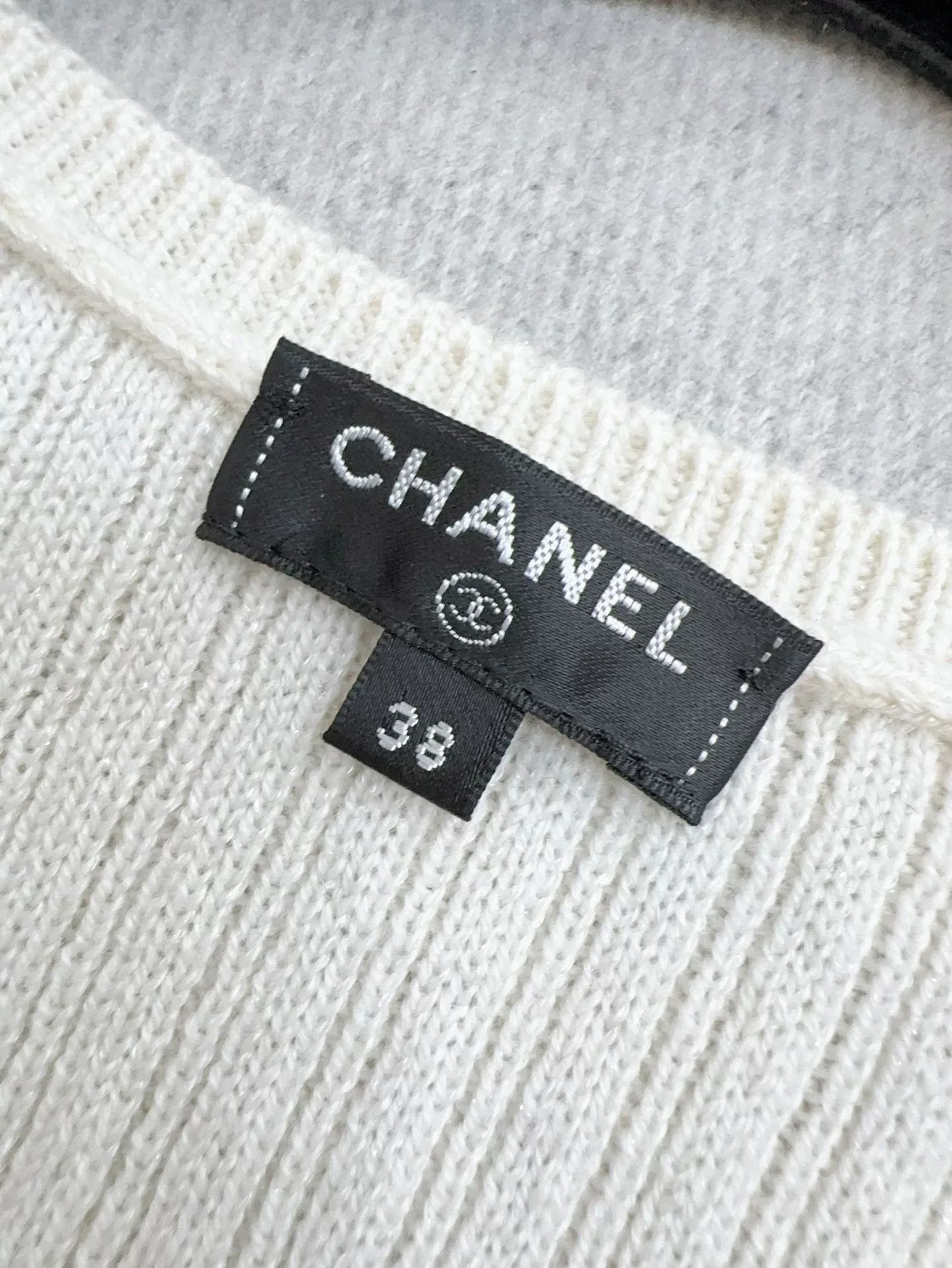 Chanel Chanel 18S Off-White Knitted Vest Dress Size US M / EU 48-50 / 2 - 6 Thumbnail