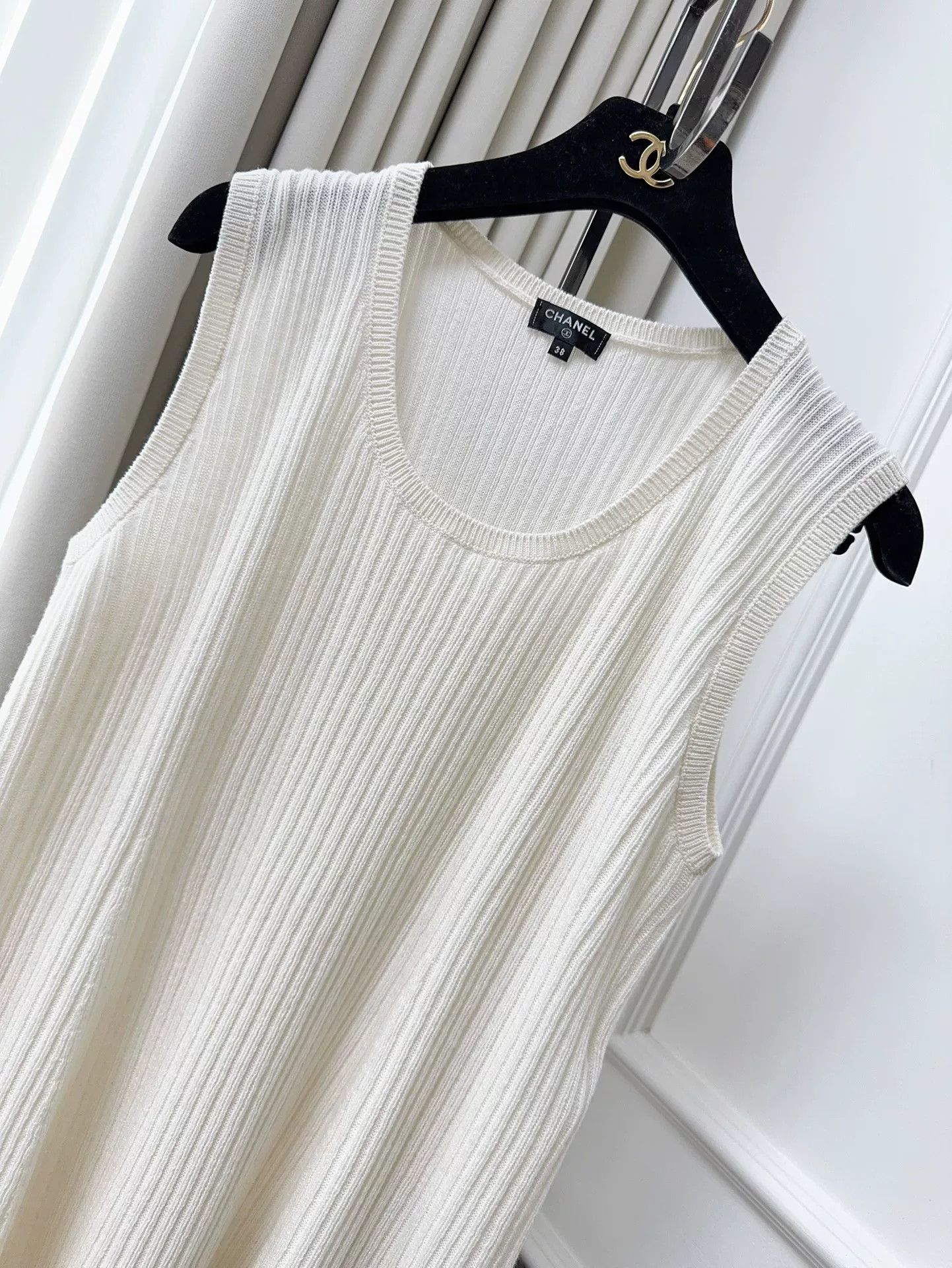 Chanel Chanel 18S Off-White Knitted Vest Dress Size US M / EU 48-50 / 2 - 3 Thumbnail