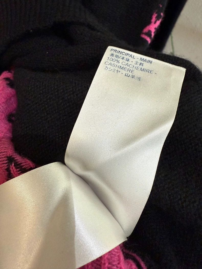 Louis Vuitton Louis Vuitton Black Pink Logo Sweater S Size US S / EU 44-46 / 1 - 6 Thumbnail