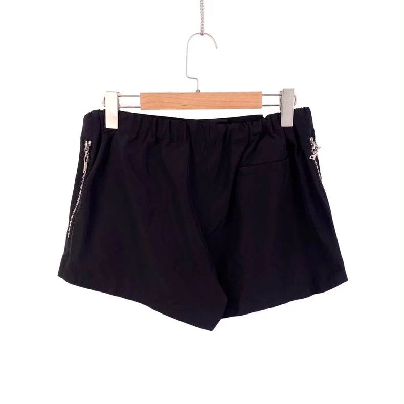 Louis Vuitton Louis Vuitton Striped Logo Embroidered Shorts Size US 38 / EU 54 - 2 Thumbnail