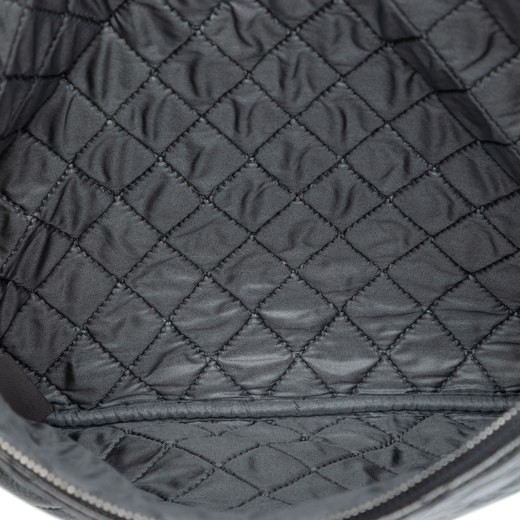 Chanel Chanel Large Quilted Iridescent Patent O Case Clutch Size ONE SIZE - 4 Thumbnail