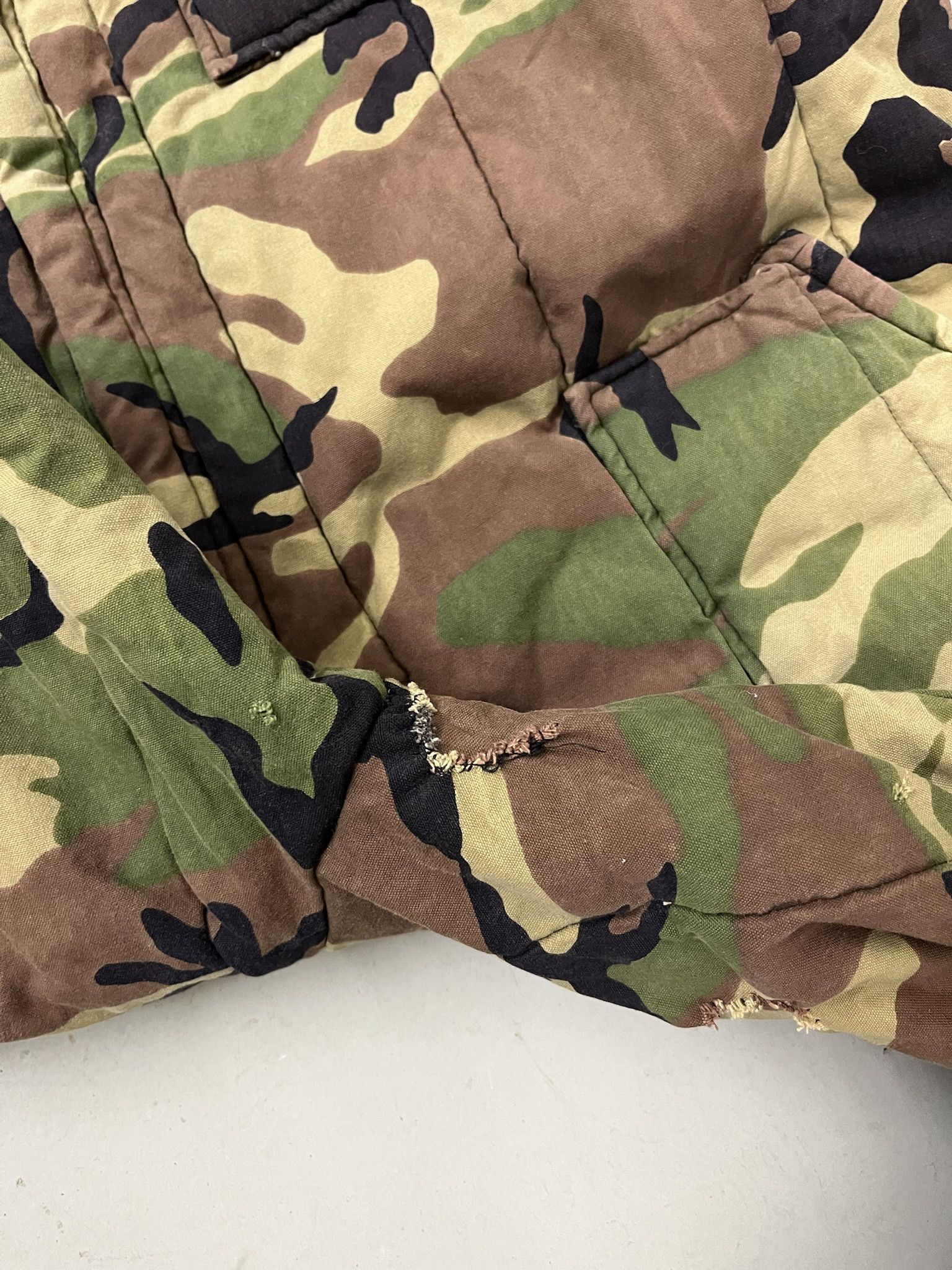 Carhartt Vintage 1980s Weather Rite Quilted Woodland Camo Snow Suit Coveralls Size XL Size US XL / EU 56 / 4 - 5 Thumbnail