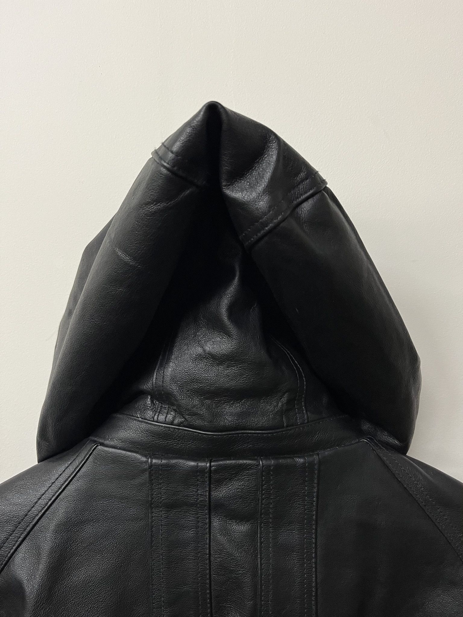 Leather × Wilsons Leather Vintage 2000s Leather Jacket Fleece Lined Hooded Leather Coat Size M Size US M / EU 48-50 / 2 - 4 Thumbnail