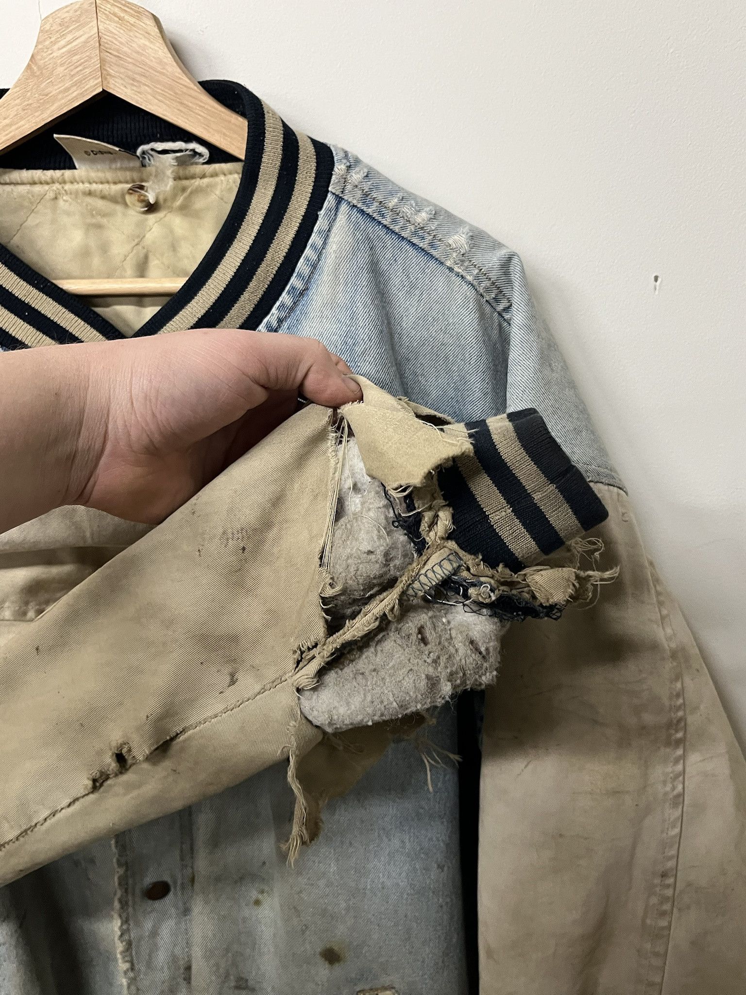 Rap Tees Vintage 2000s Thrashed Winnie the Pooh xxx tentacion Denim Varsity jacket Size XL Size US XL / EU 56 / 4 - 5 Thumbnail