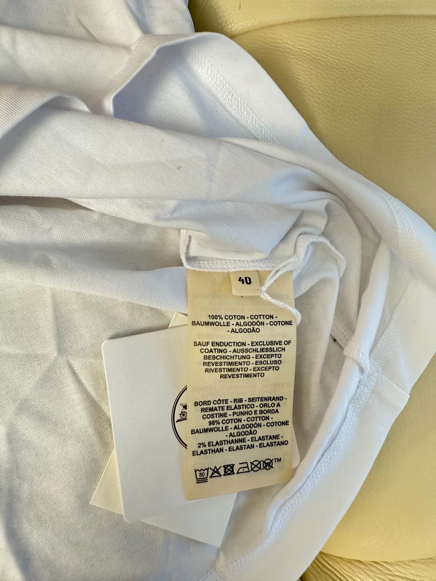 Hermes Hermes Women's White Short Sleeve T-shirt Size US M / EU 48-50 / 2 - 4 Thumbnail