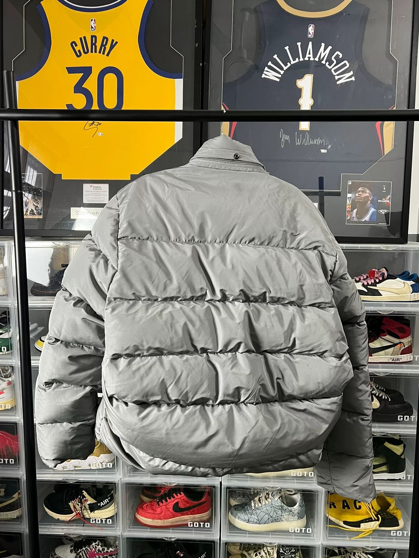 Balenciaga Balenciaga Gray Logo Puffer Jacket Size US L / EU 52-54 / 3 - 2 Thumbnail