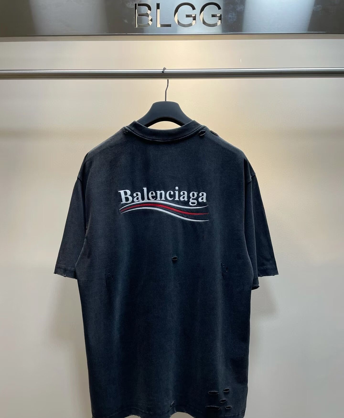 Balenciaga Balenciaga Inside-Out Wave Coke T-shirt Size US XL / EU 56 / 4 - 2 Thumbnail