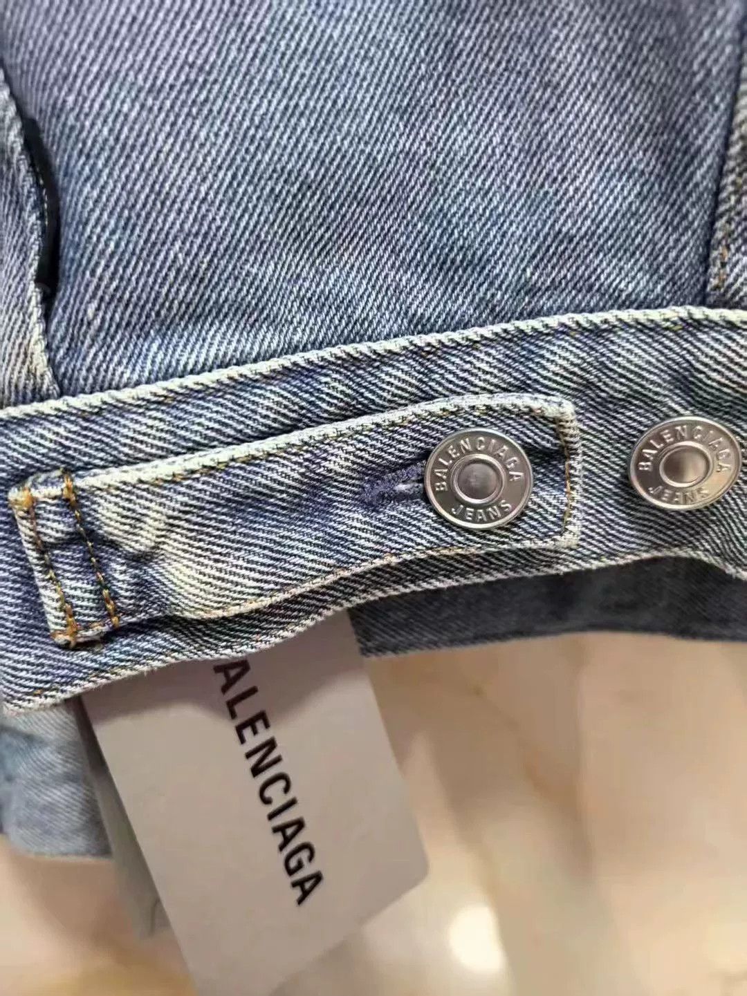 Balenciaga Balenciaga Light Wash Denim Jacket Size US XS / EU 42 / 0 - 5 Thumbnail