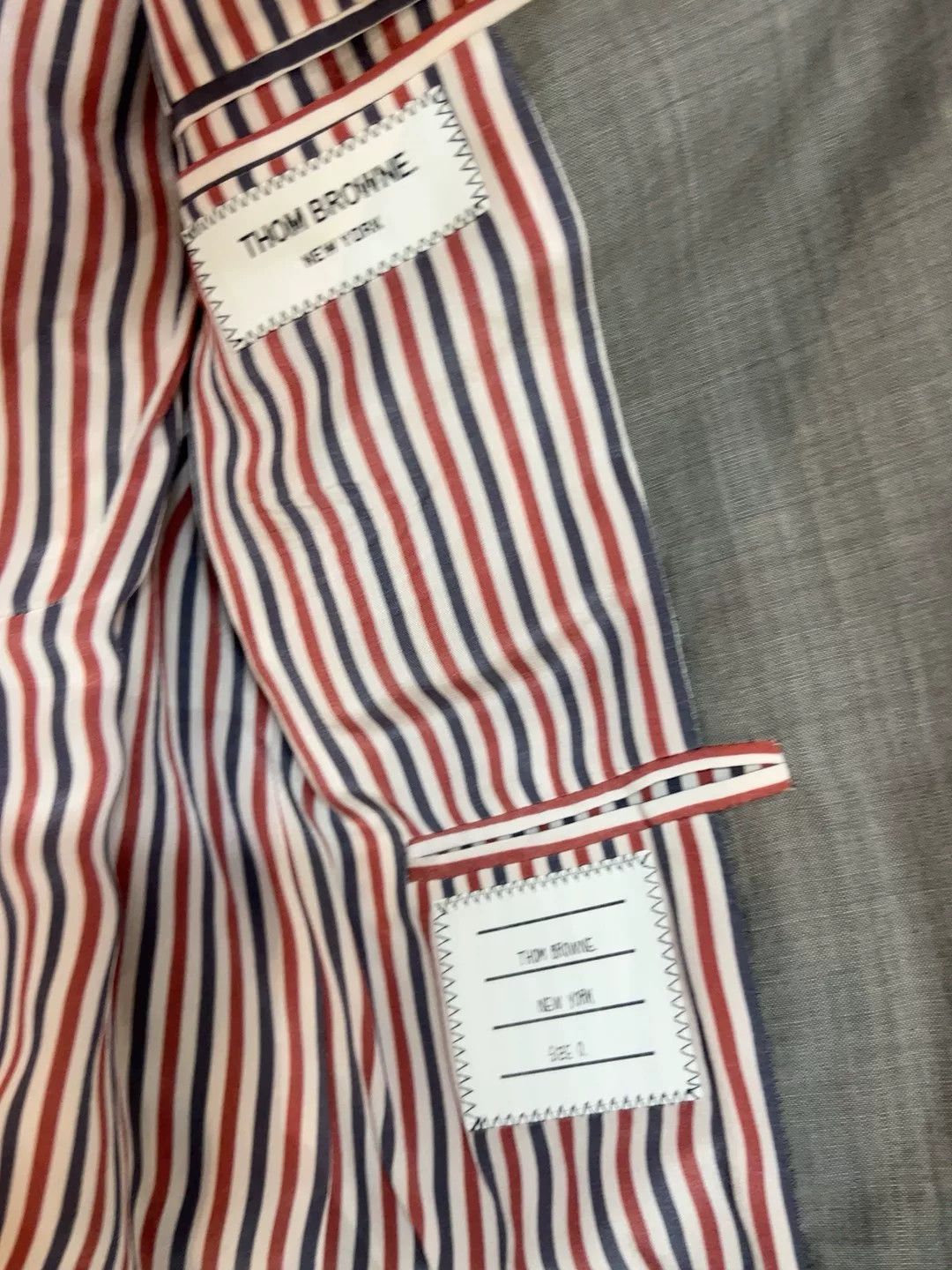 Thom Browne thom browne gray suit set size 40 Size US M / EU 48-50 / 2 - 2 Thumbnail