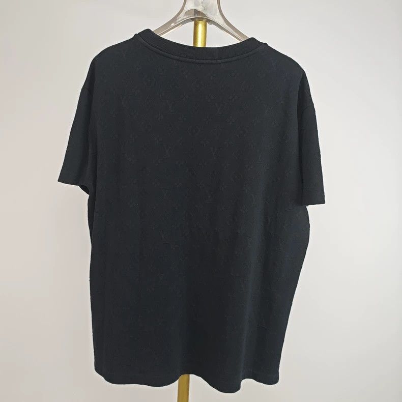 Louis Vuitton LV Monogram Black Short Sleeve Tee Size US S / EU 44-46 / 1 - 5 Thumbnail
