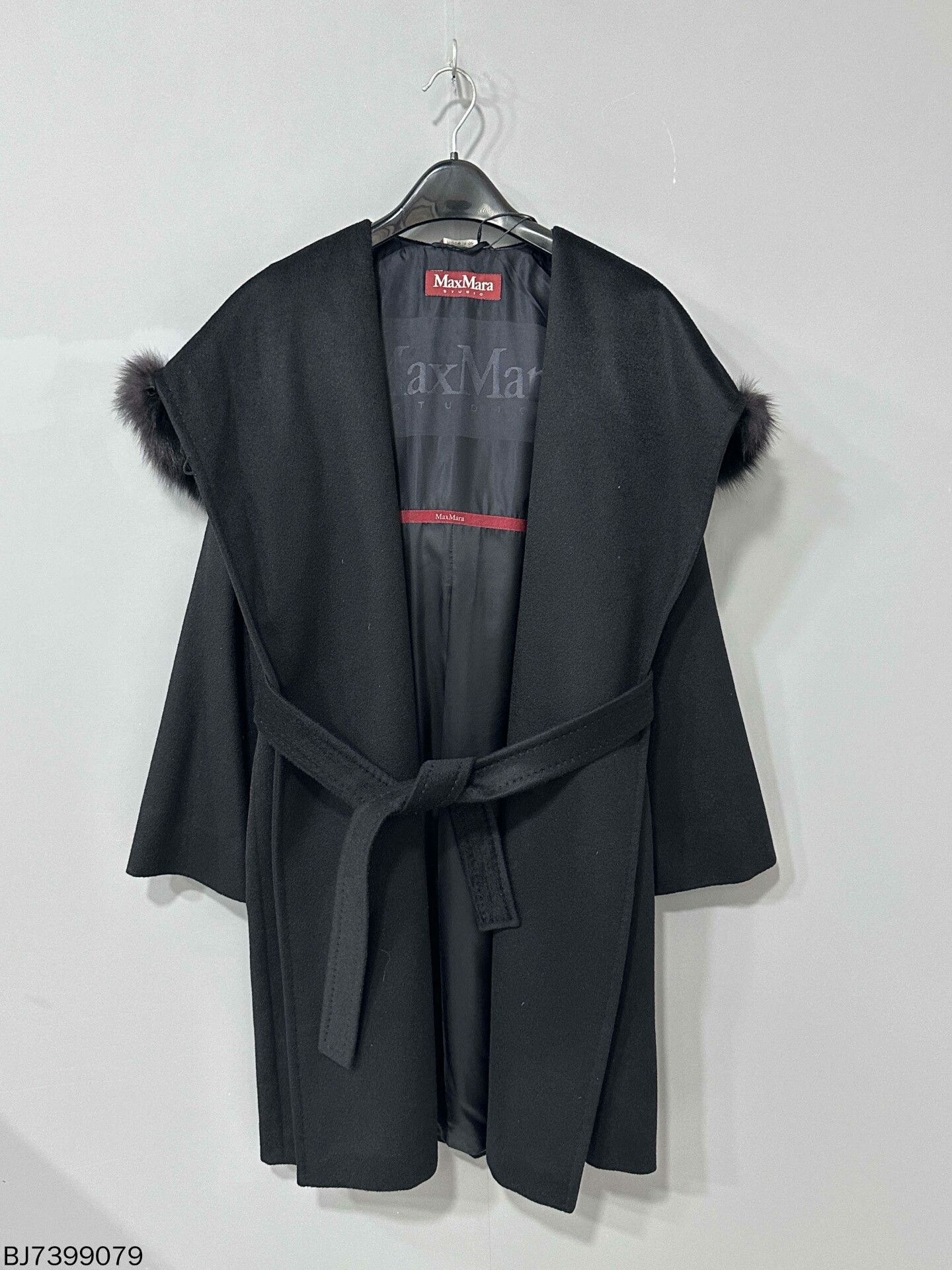 Max Mara black fox fur collar bathrobe coat Size US M / EU 48-50 / 2 - 3 Thumbnail