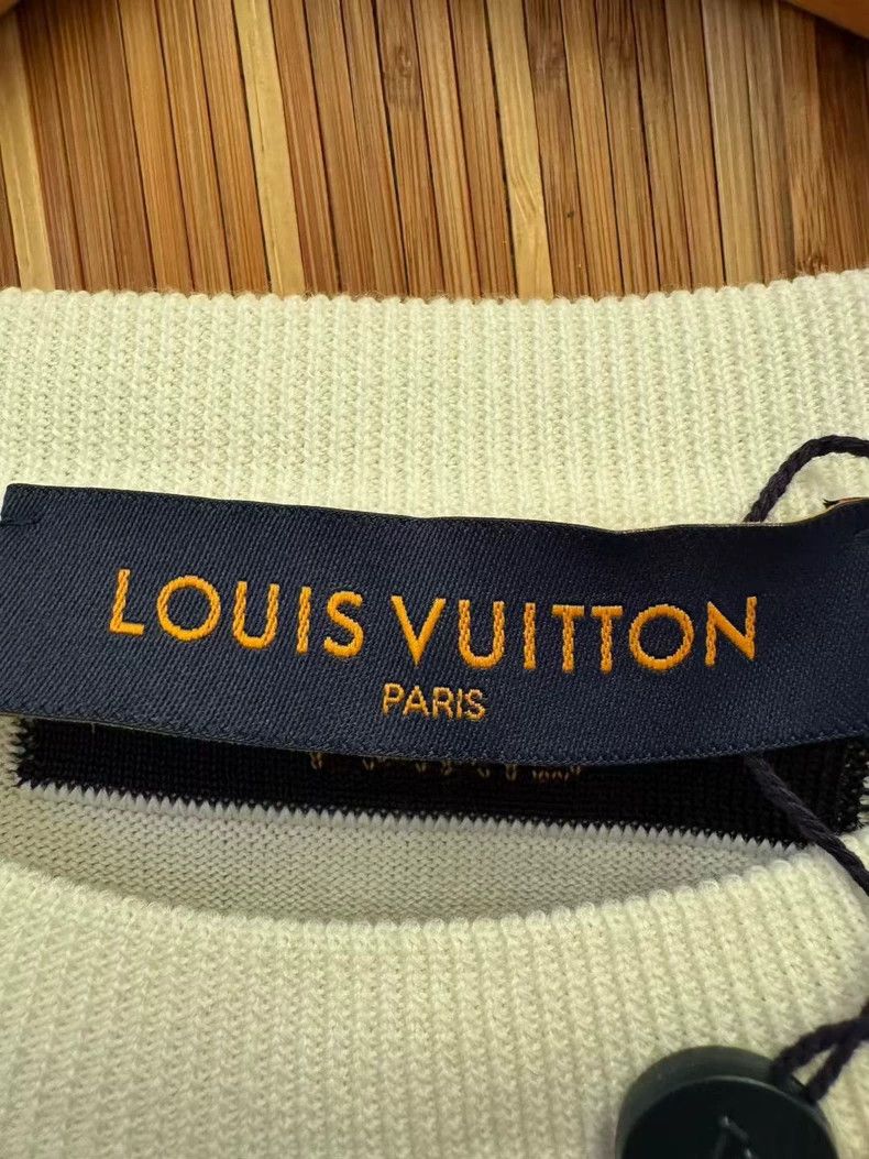 Louis Vuitton Louis Vuitton LV Logo Phantom Short Sleeve Size US L / EU 52-54 / 3 - 3 Thumbnail