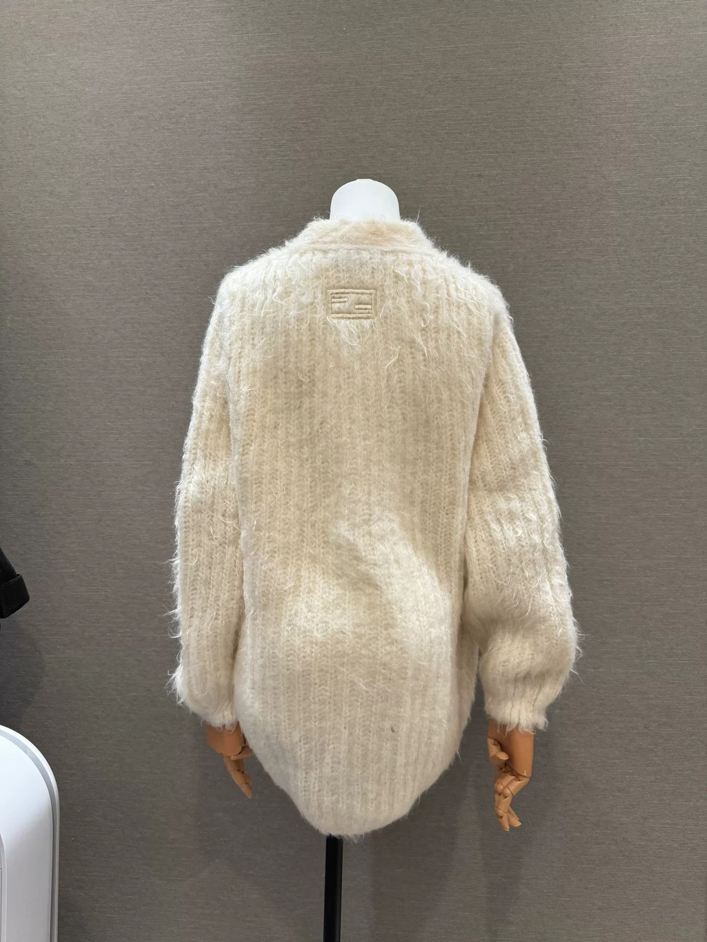 Fendi fendi cream knit cardigan with sleeves Size US M / EU 48-50 / 2 - 2 Thumbnail