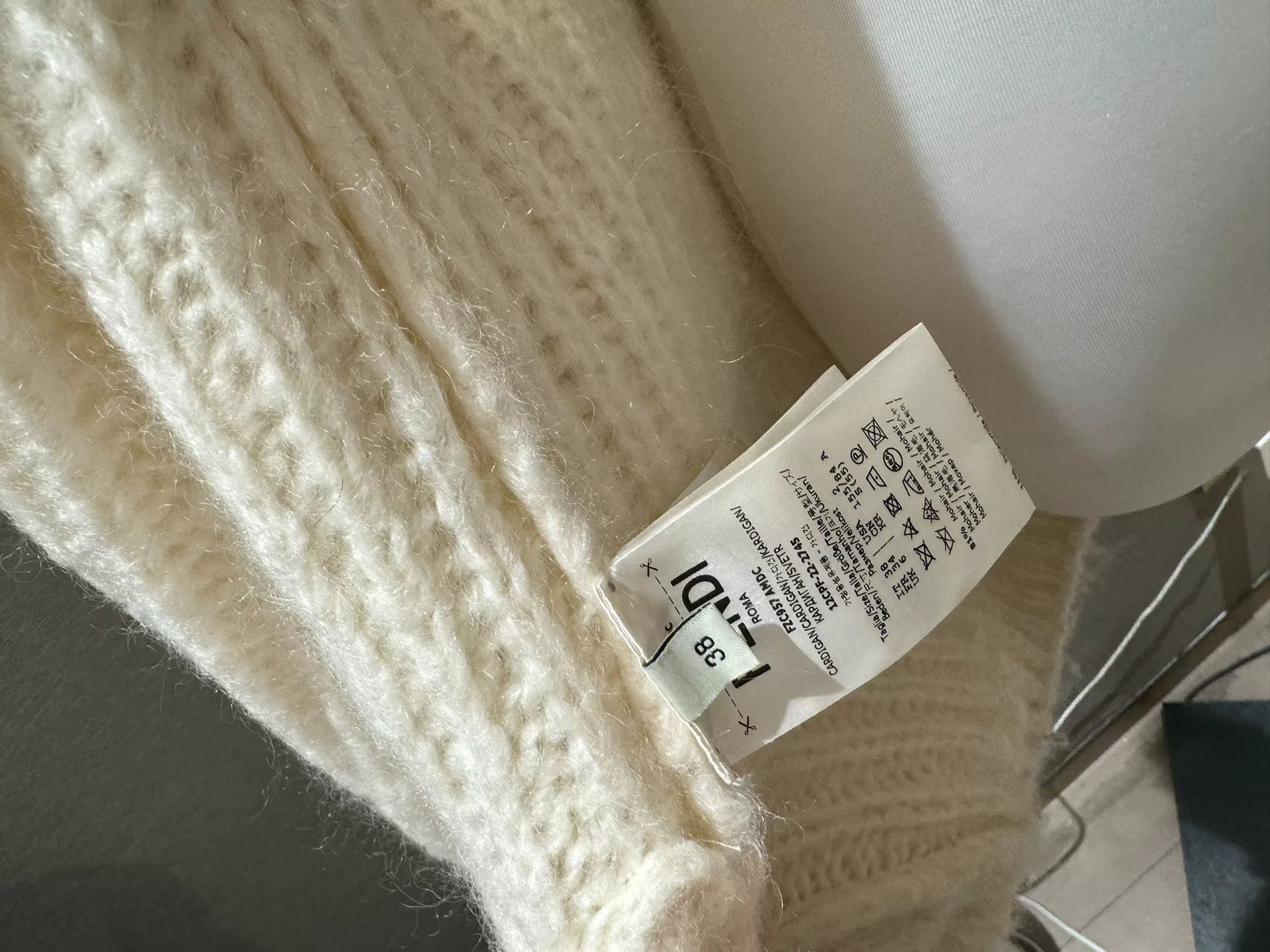 Fendi fendi cream knit cardigan with sleeves Size US M / EU 48-50 / 2 - 4 Thumbnail