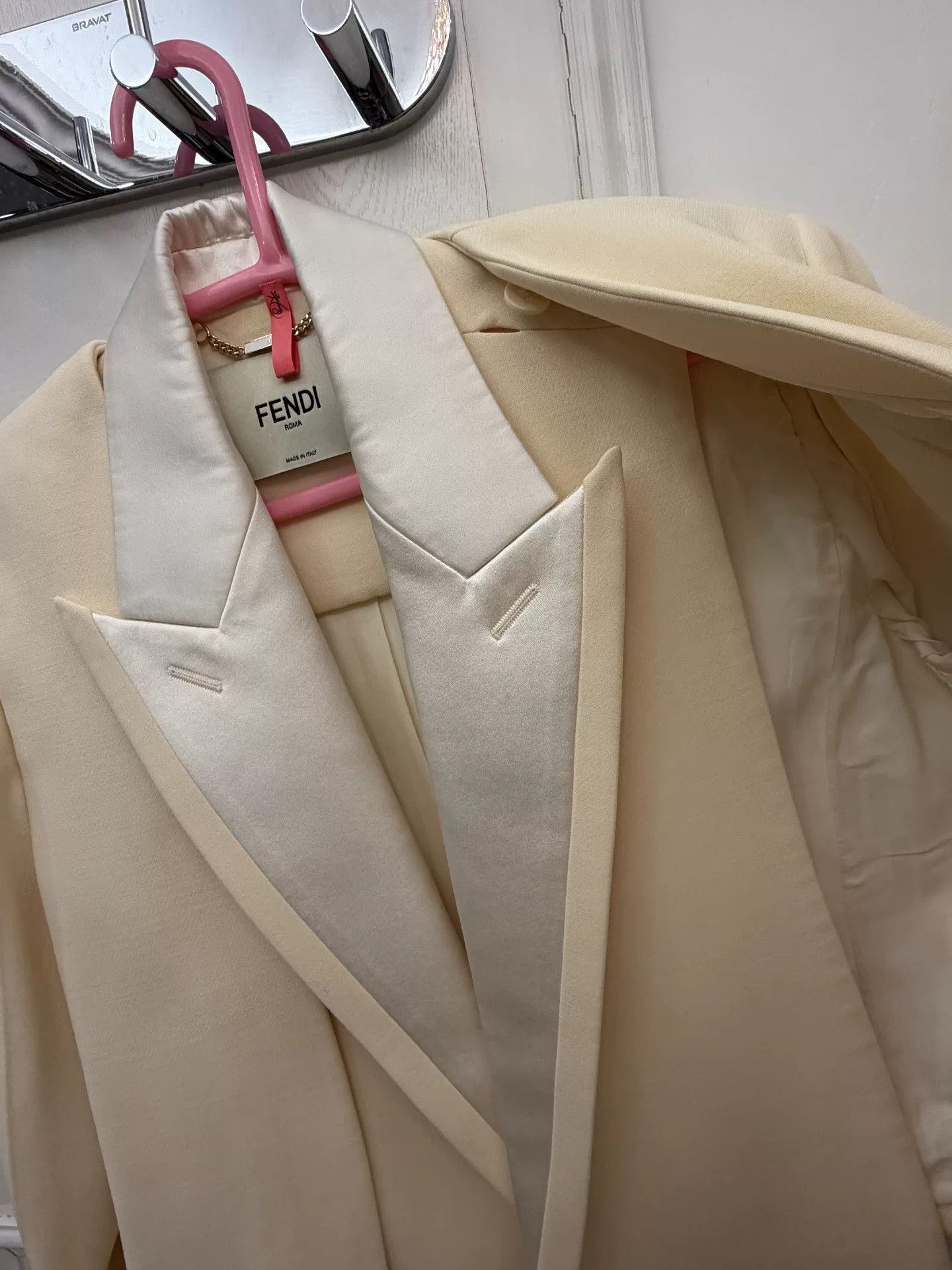 Fendi Fendi Ivory Suit Three-Piece Set Size US S / EU 44-46 / 1 - 4 Thumbnail