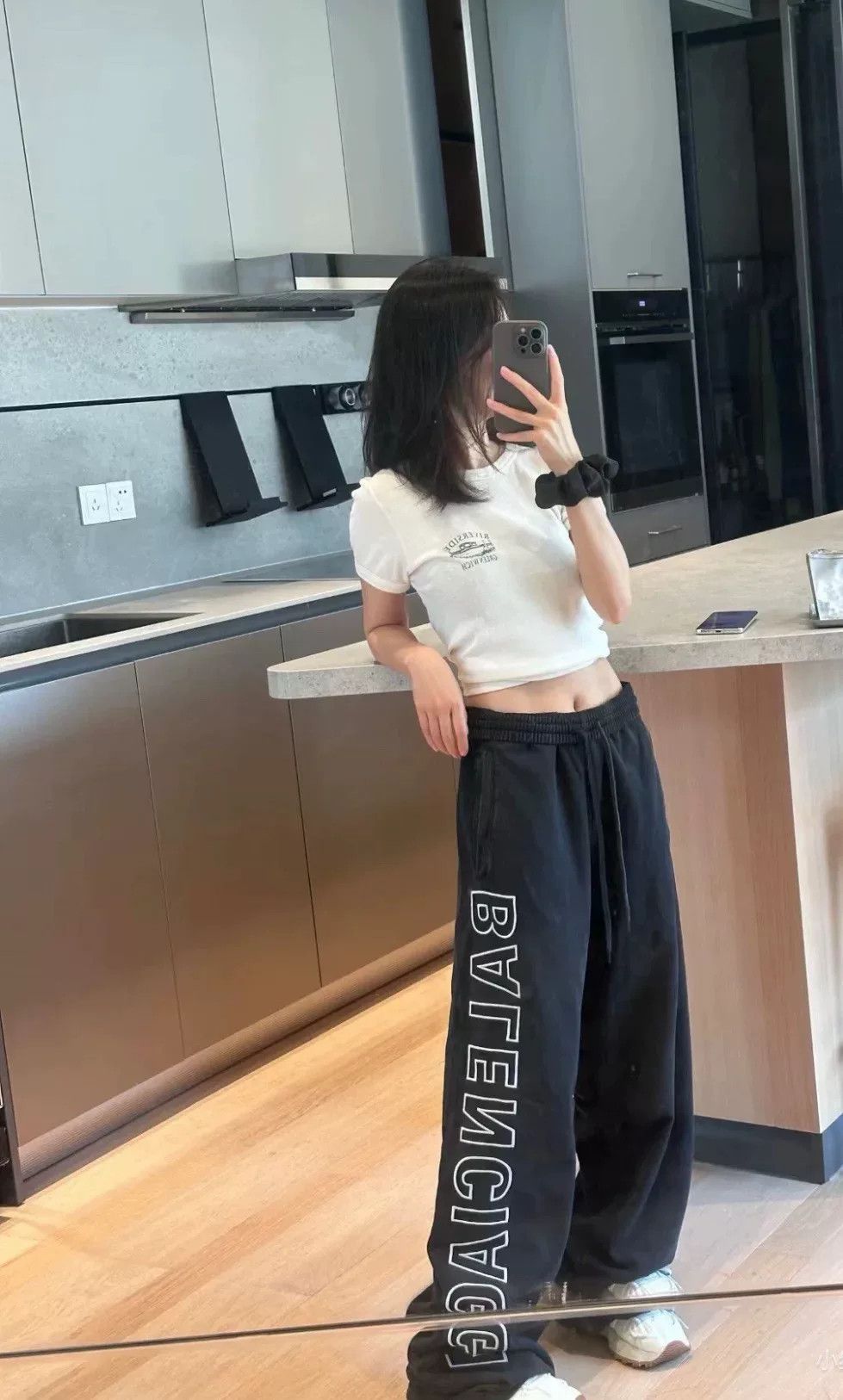Balenciaga Balenciaga Logo Side Casual Pants Size US 30 / EU 46 - 7 Thumbnail