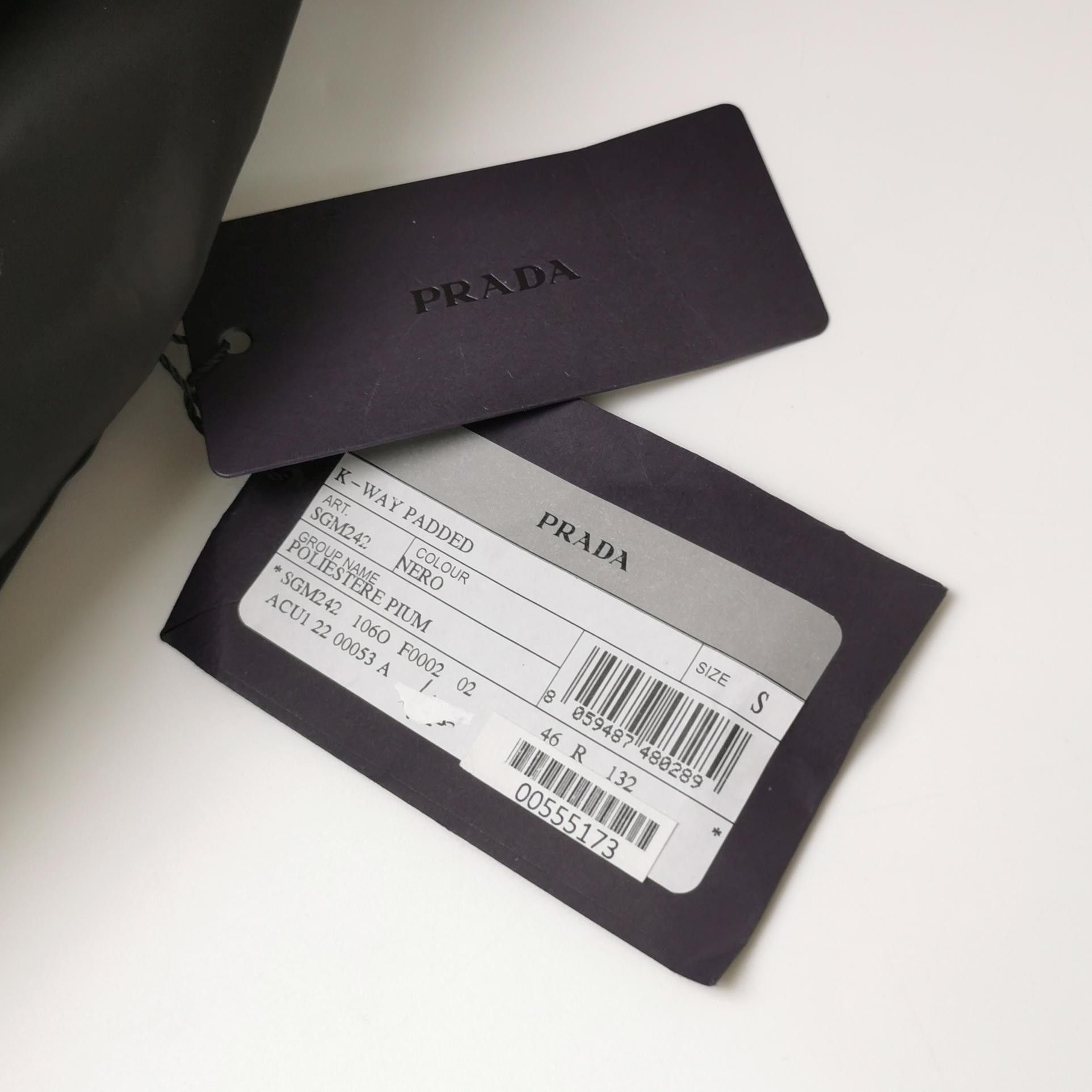 Prada Prada S Size Solid Hooded Triangle Logo Padded Jacket Size US S / EU 44-46 / 1 - 7 Thumbnail
