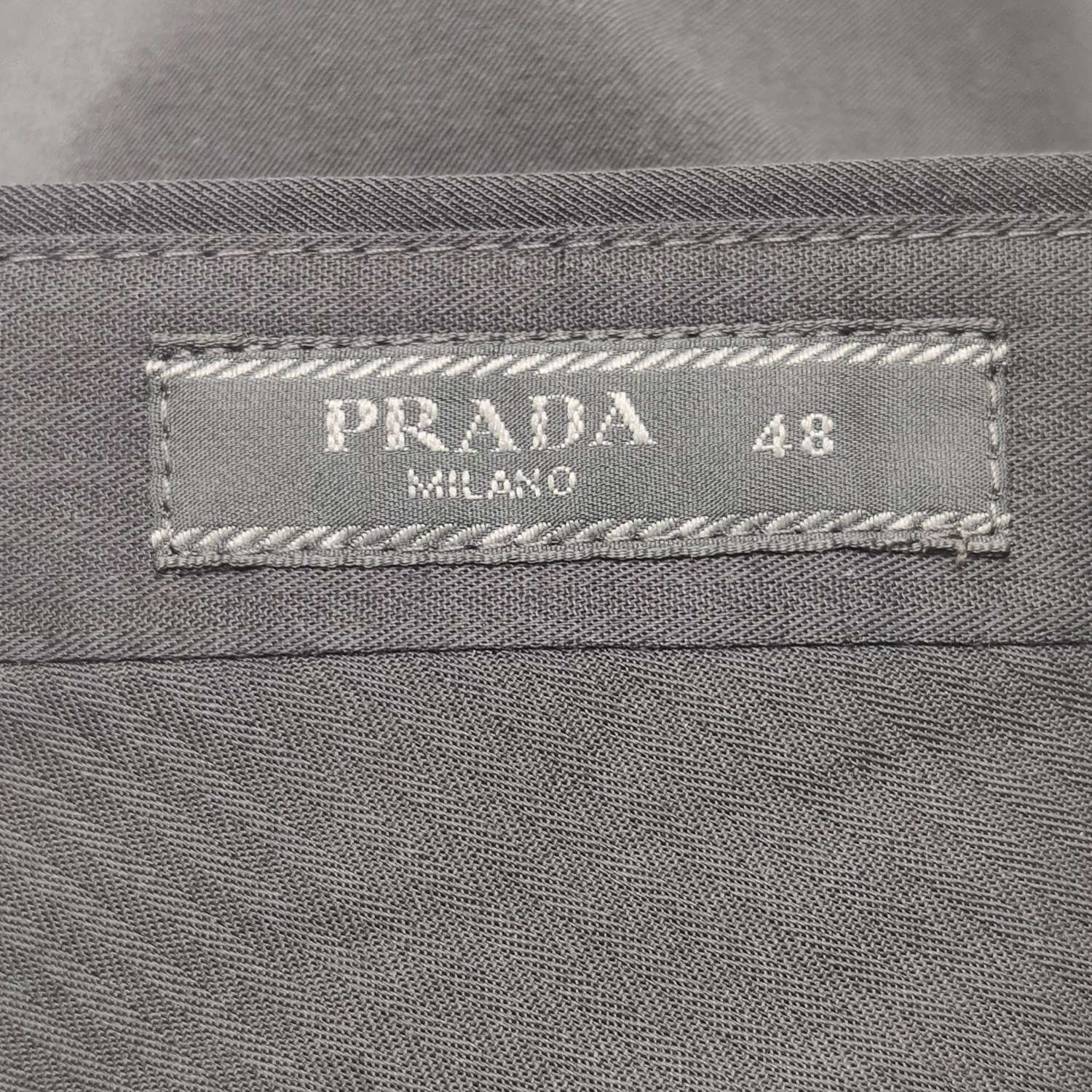 Prada Prada Solid Color Buttoned Trousers (Size 48) Size US 32 / EU 48 - 10 Thumbnail