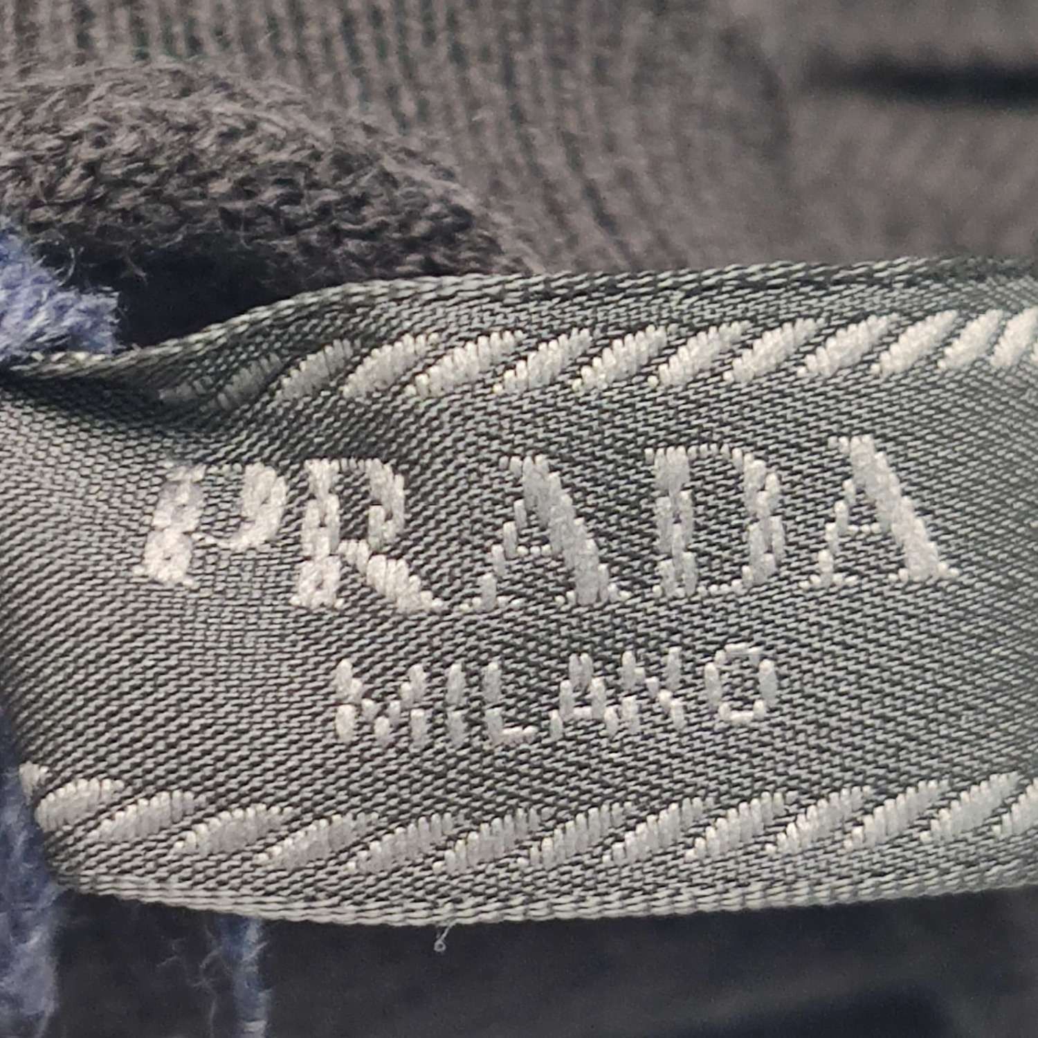 Prada Prada M Cotton Solid Crew Neck Long Sleeve Sweater Size US M / EU 48-50 / 2 - 8 Thumbnail