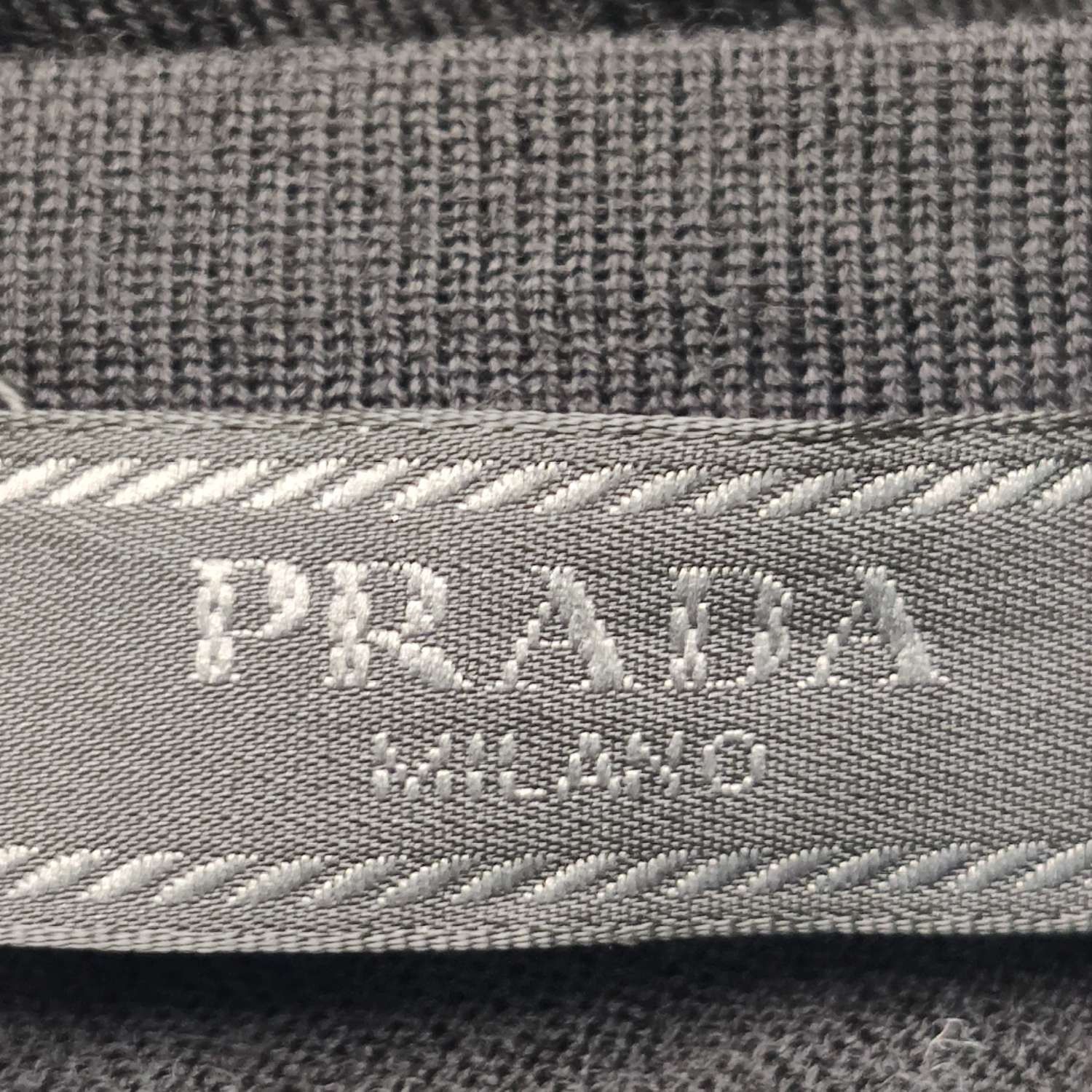 Prada Prada L Black V-Neck Long-Sleeve Sweater Size US L / EU 52-54 / 3 - 10 Thumbnail