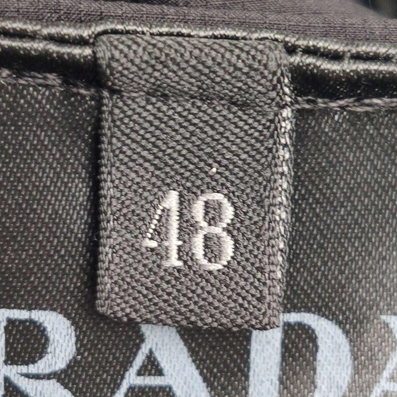 Prada Prada Colorblock Logo Trousers Size M Size US 32 / EU 48 - 14 Thumbnail