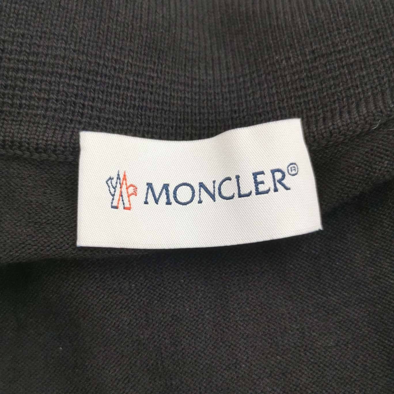 Moncler Moncler L Cotton Solid Collar Long-Sleeve Knit Size US L / EU 52-54 / 3 - 12 Thumbnail