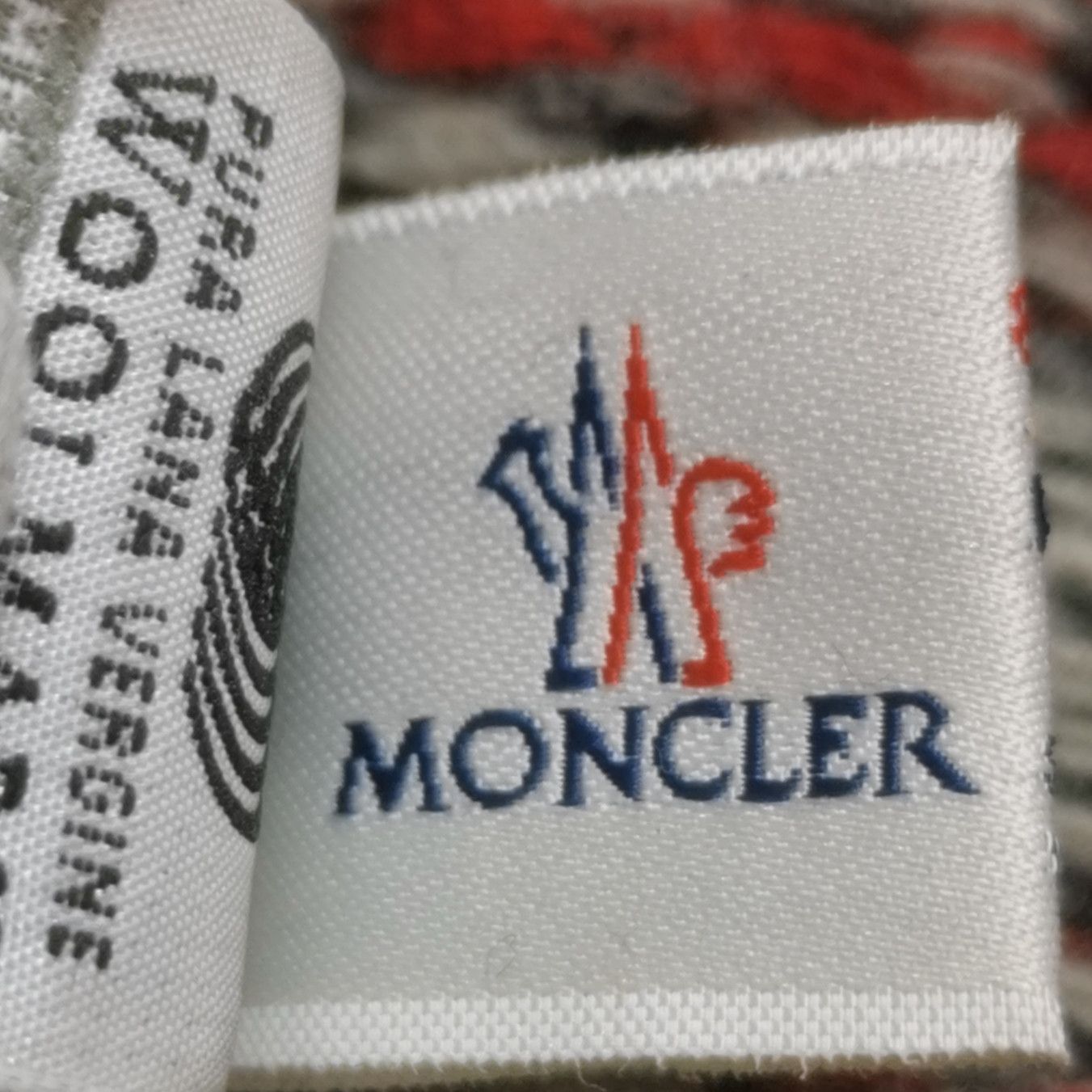 Moncler Moncler Wool Color-Blocked V-Neck Buttoned Vest L Size US L / EU 52-54 / 3 - 9 Thumbnail