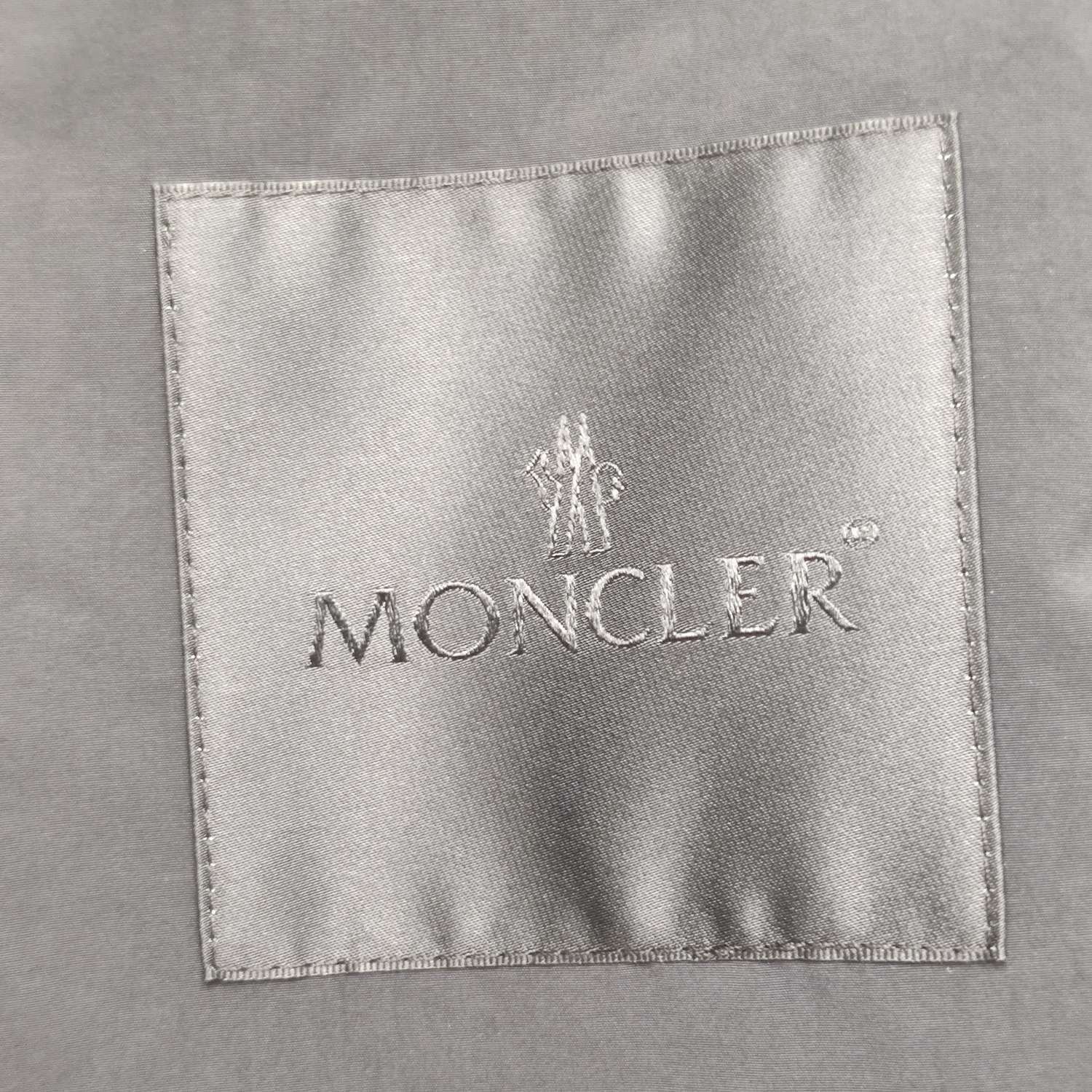 Moncler Moncler Solid Zip Jacket Size XL Size US XL / EU 56 / 4 - 9 Thumbnail