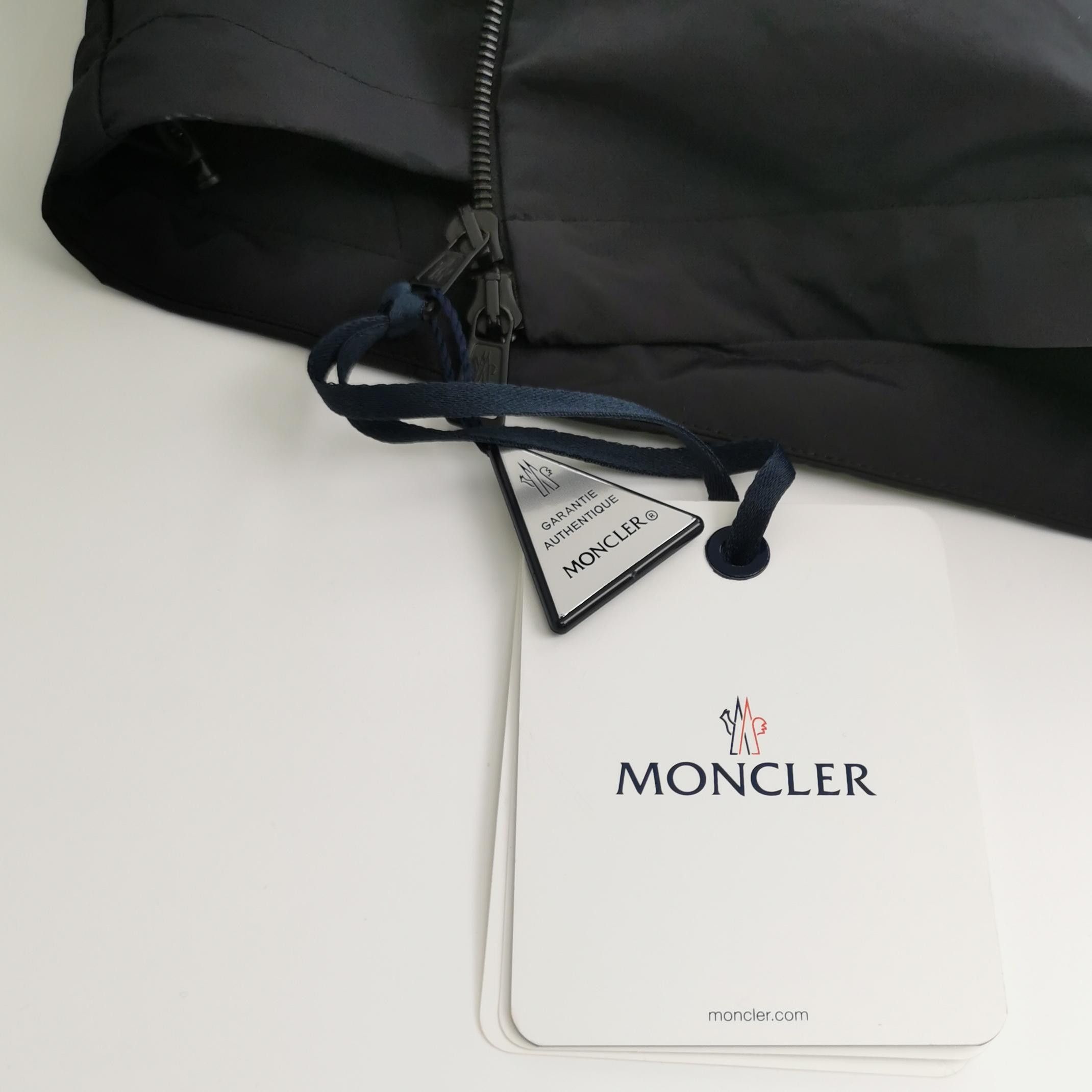 Moncler Moncler Solid Zip Jacket Size XL Size US XL / EU 56 / 4 - 7 Thumbnail