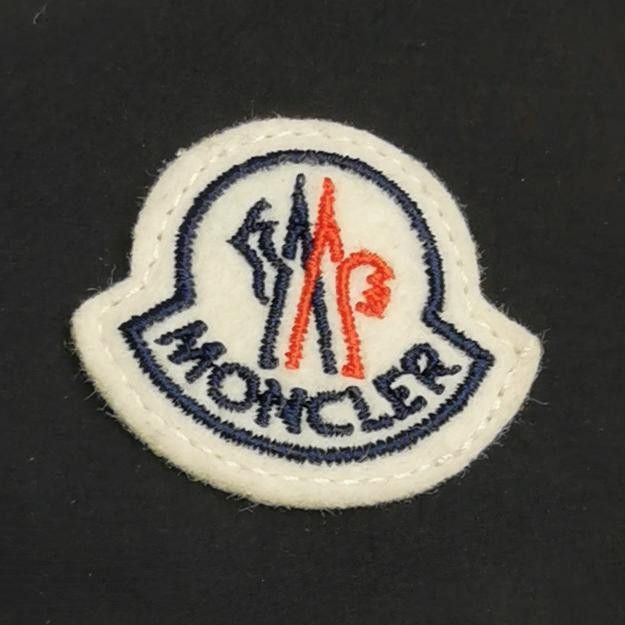 Moncler Moncler Solid Zip Jacket Size XL Size US XL / EU 56 / 4 - 6 Thumbnail