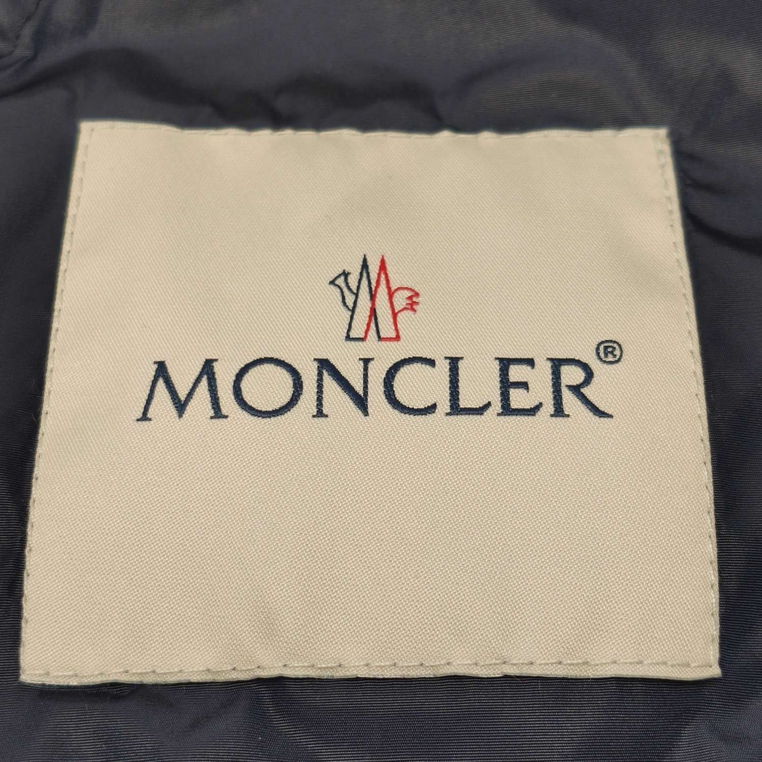 Moncler Moncler Smiley Embroidered Hooded Jacket Size M Size US M / EU 48-50 / 2 - 11 Thumbnail