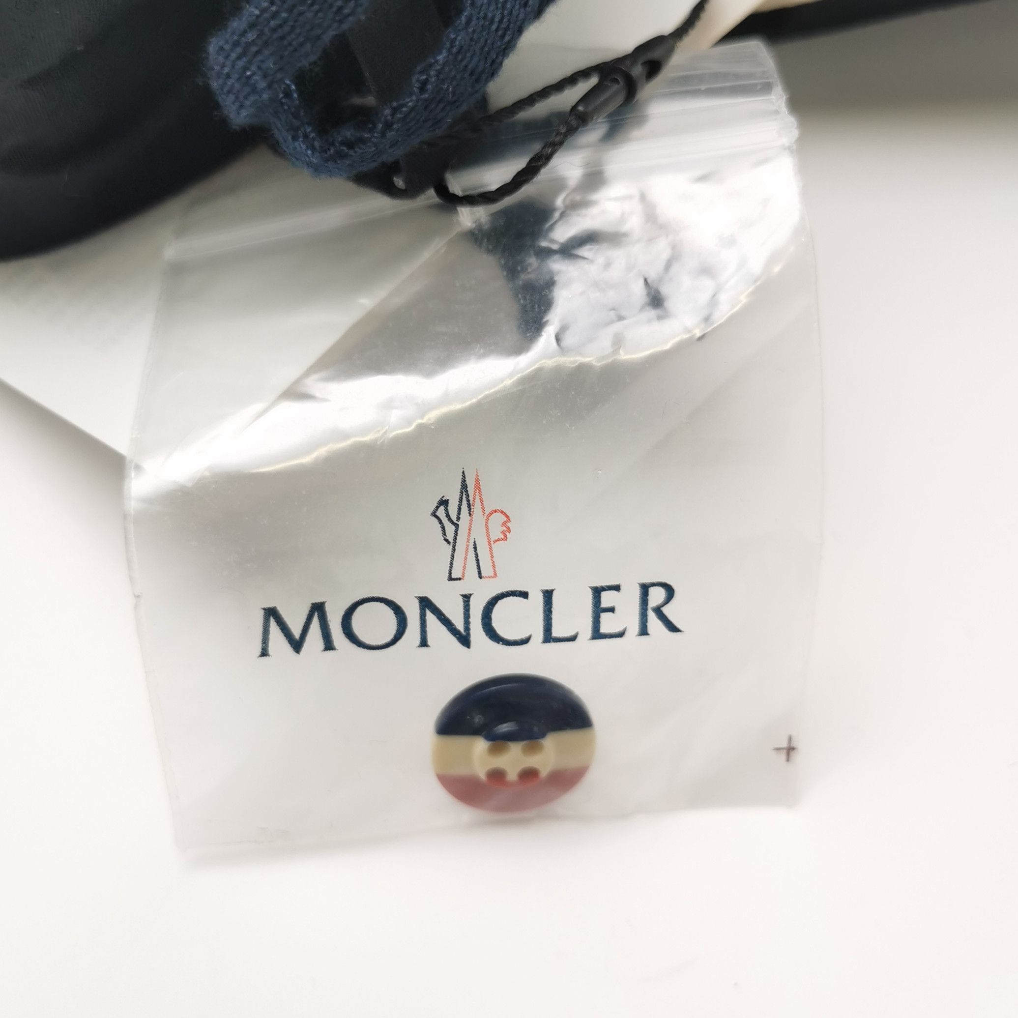 Moncler Moncler Solid Cotton Pants Size L/50 Size US 34 / EU 50 - 9 Thumbnail