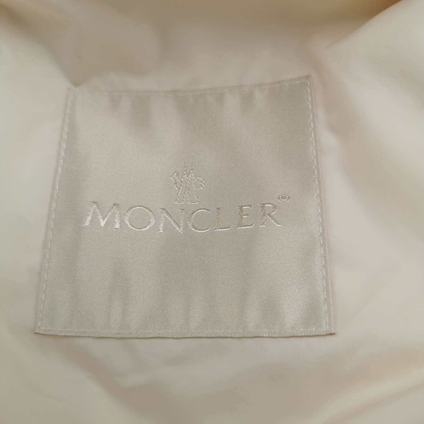 Moncler Moncler XL Cotton Solid Lapel Single-Breasted Down Jacket Size US XL / EU 56 / 4 - 10 Thumbnail