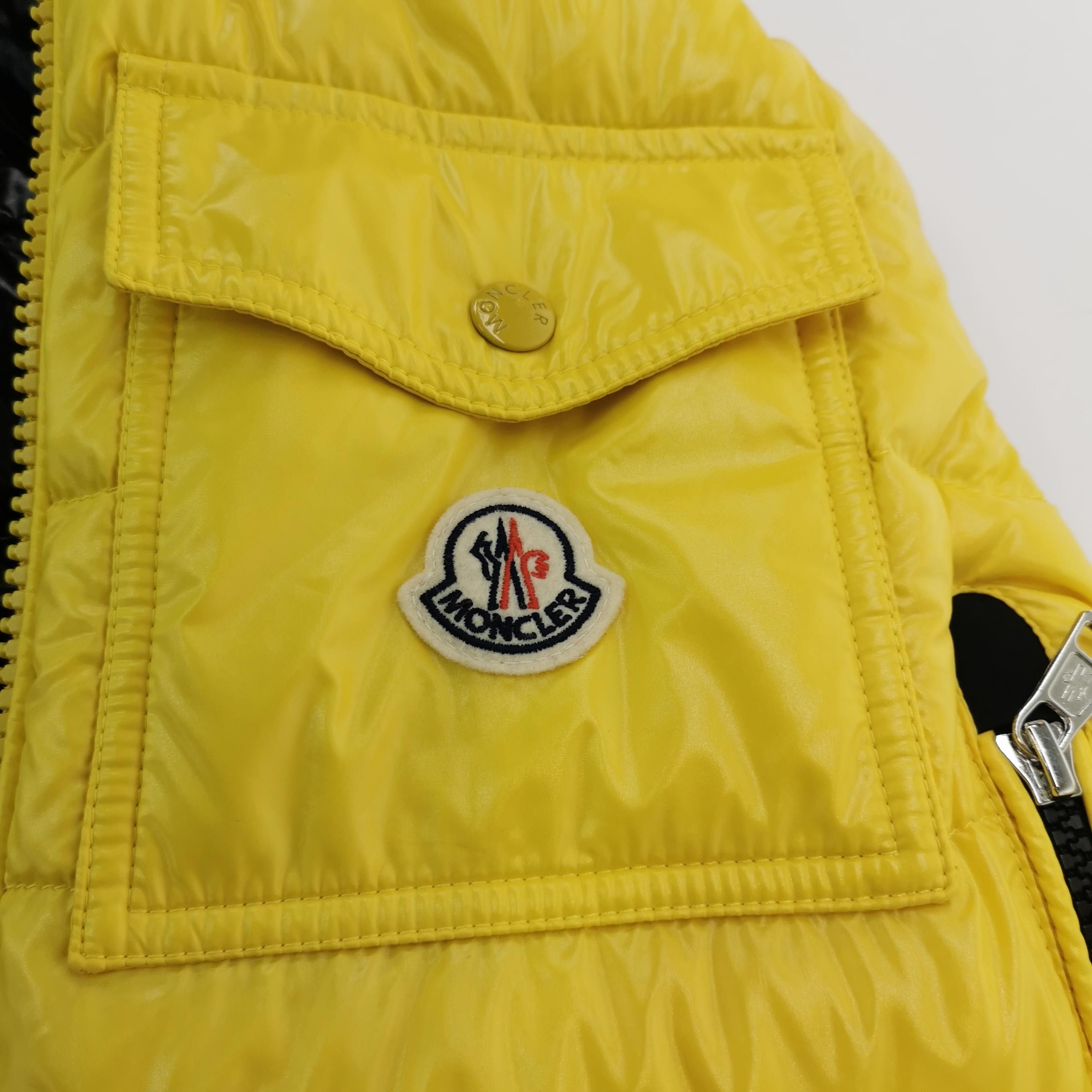 Moncler Moncler Yellow Hooded Zip Down Vest L Size US L / EU 52-54 / 3 - 6 Thumbnail