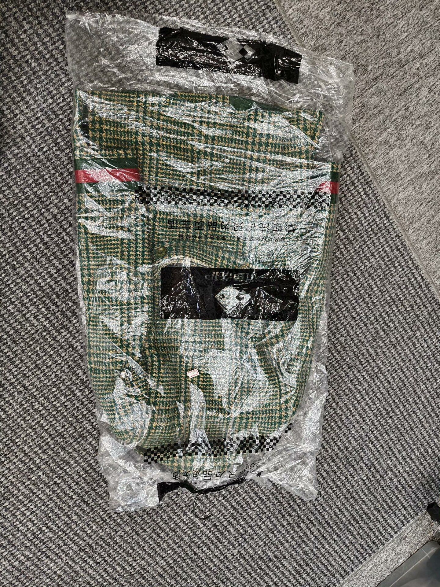Gucci Gucci Wool Tweed Button Short Coat Size US S / EU 44-46 / 1 - 5 Thumbnail