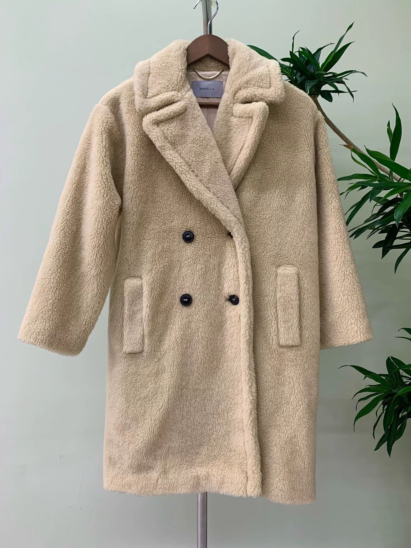 Max Mara maxmara marella teddy coat in beige Size US S / EU 44-46 / 1 - 3 Thumbnail