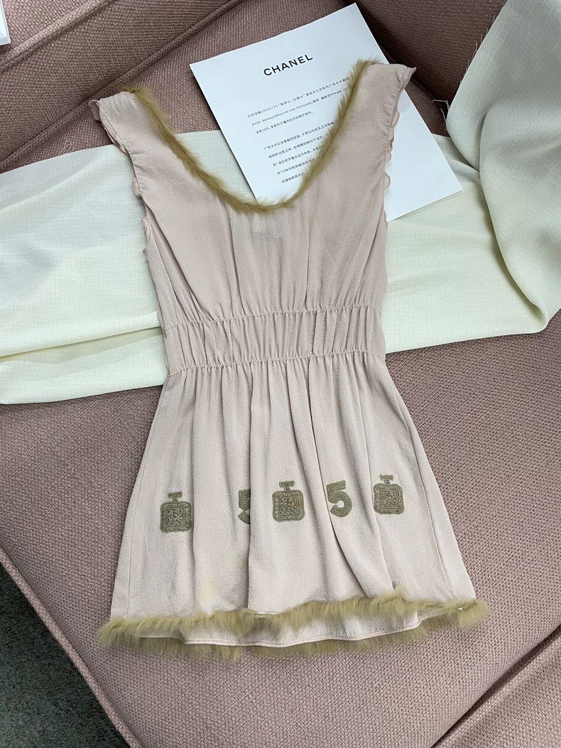 Chanel Chanel Vintage Pink Sleeveless Top Size US S / EU 44-46 / 1 - 3 Thumbnail