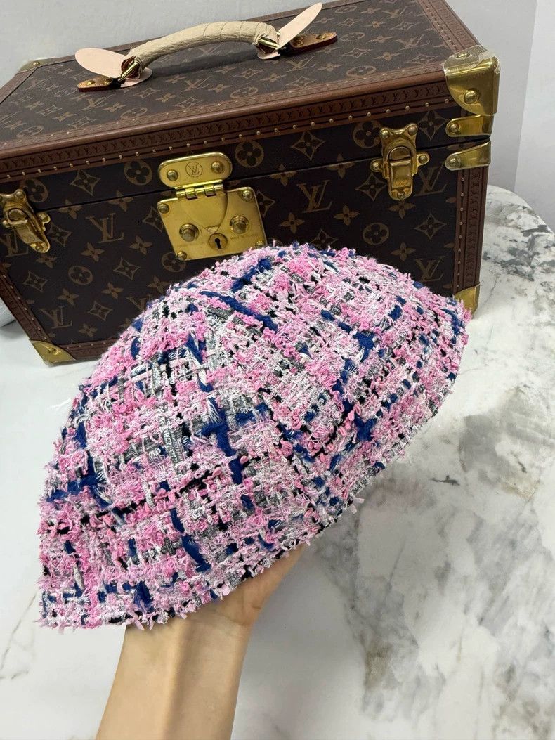 Chanel Chanel 23P Pink Tweed Soft Top Hat Size ONE SIZE - 4 Thumbnail