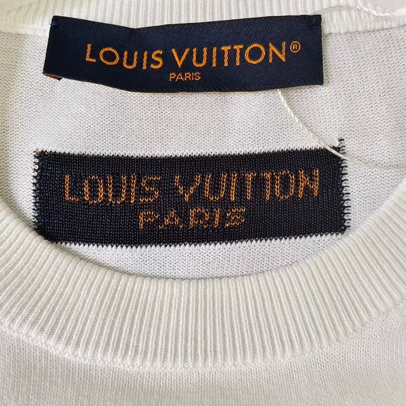 Louis Vuitton Louis Vuitton Portrait Logo Knit Tee Size US M / EU 48-50 / 2 - 3 Thumbnail