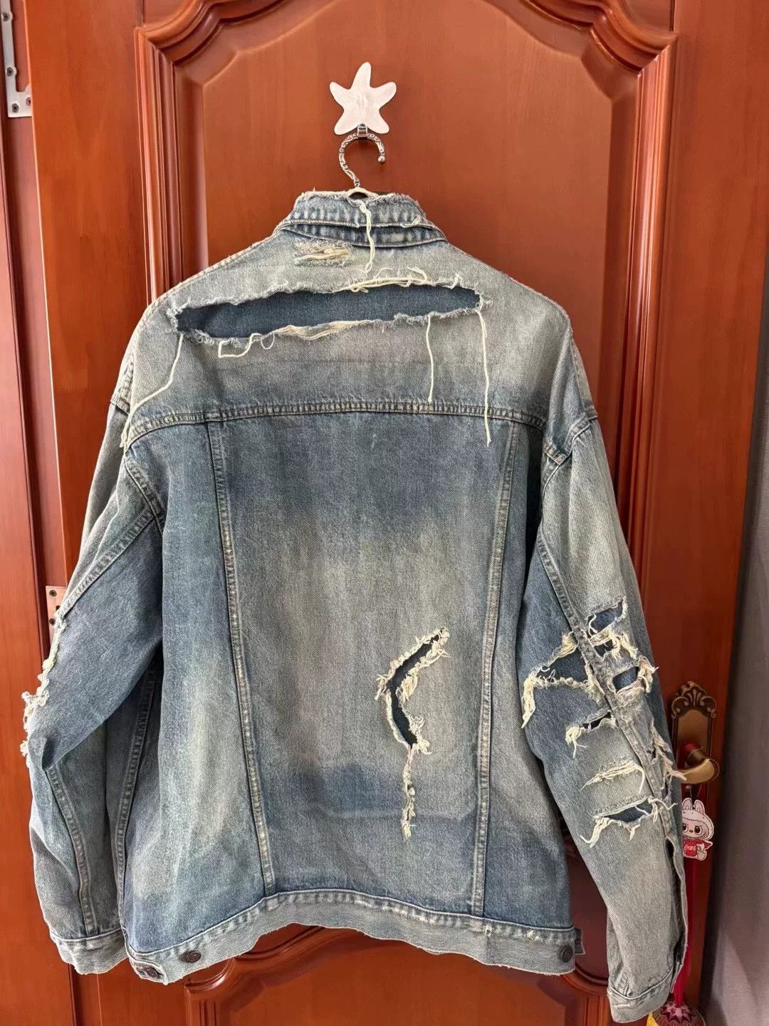 Balenciaga Balenciaga Distressed Denim Jacket Size US S / EU 44-46 / 1 - 2 Thumbnail