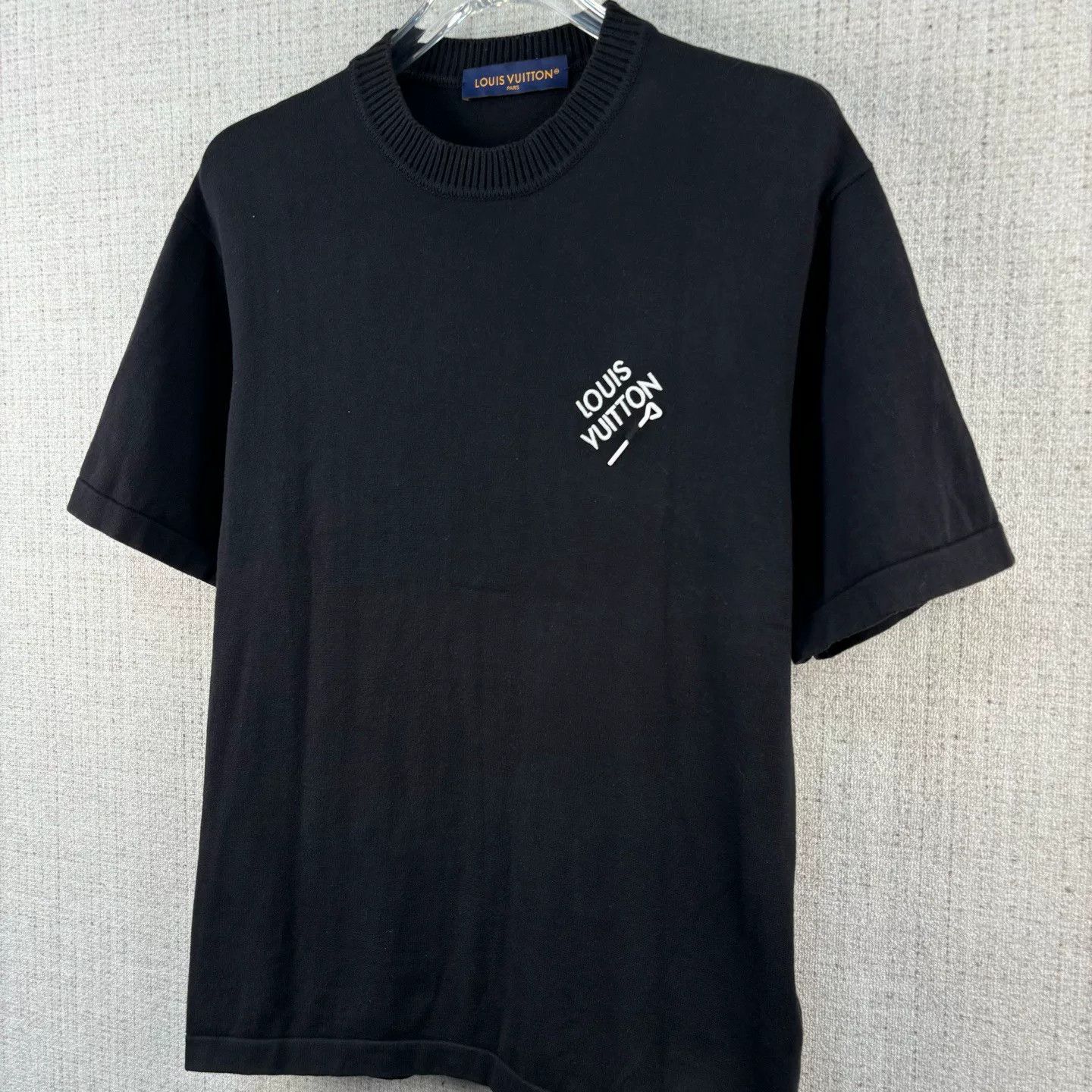 Louis Vuitton Louis Vuitton FW22 Pin Logo Crewneck Tee Size US L / EU 52-54 / 3 - 2 Thumbnail