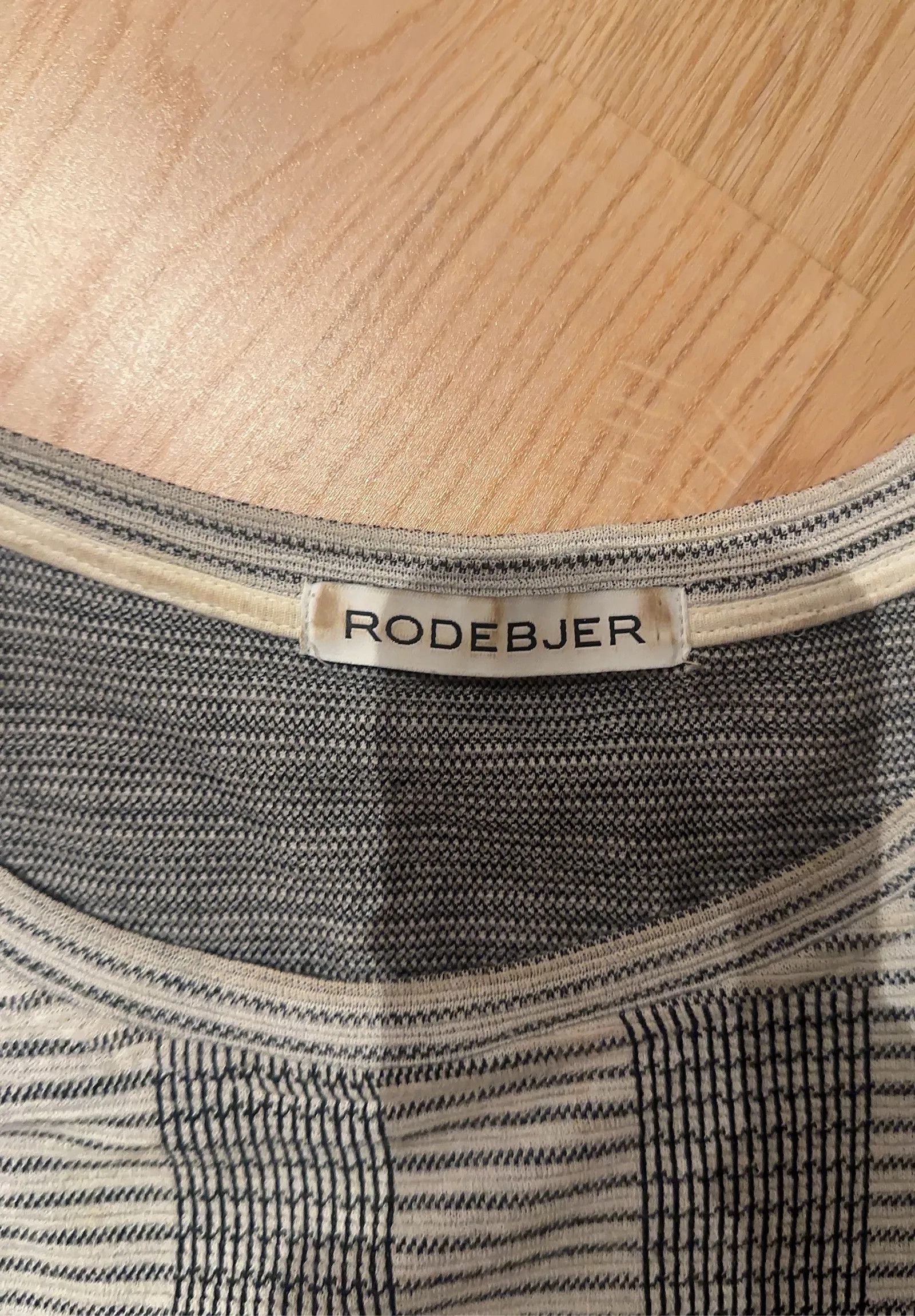 Rodebjer Rodebjer Short Sleeve T-shirt Size XS / US 0-2 / IT 36-38 - 2 Thumbnail