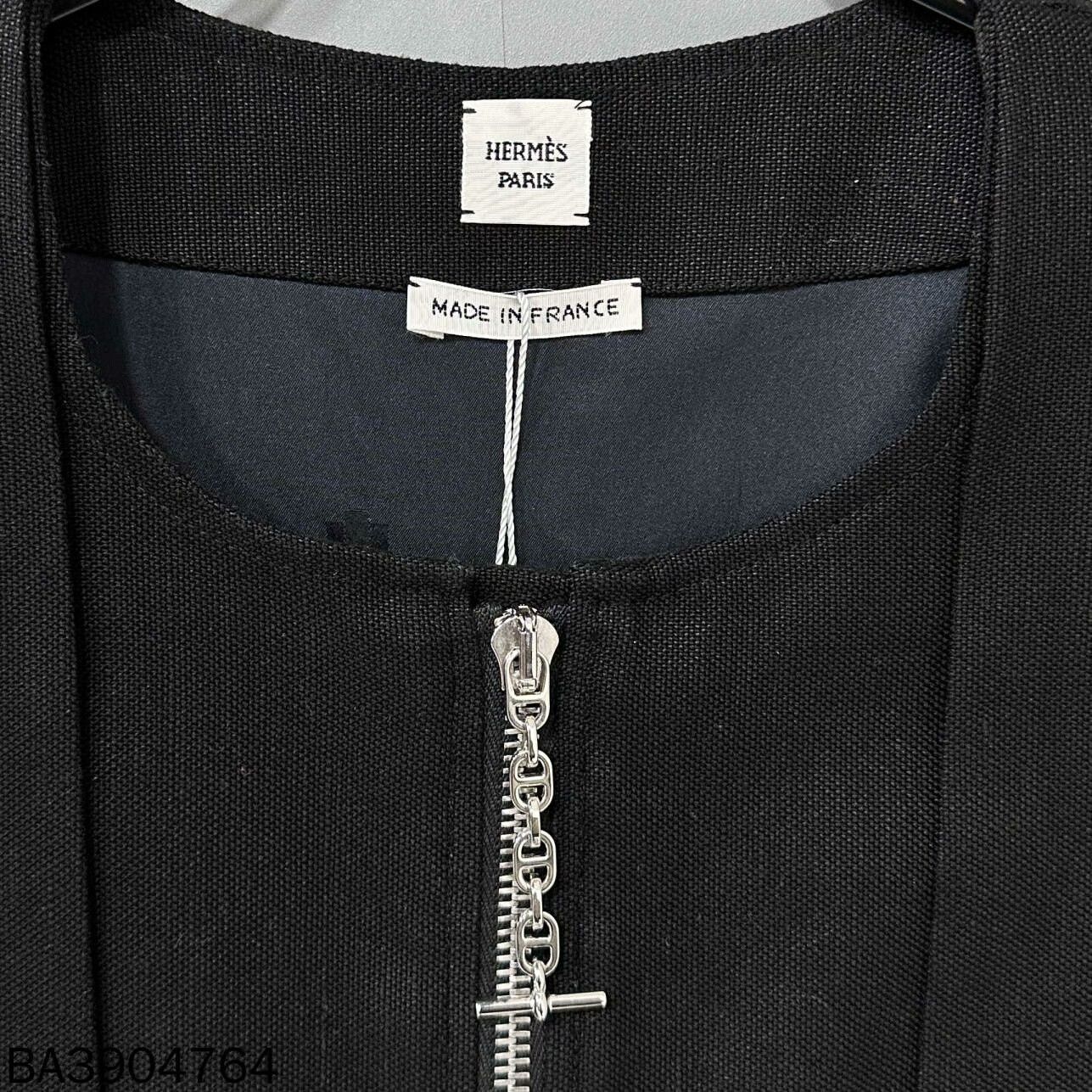 Hermes black zip vest dress from hermes Size US 38 / EU 54 - 4 Thumbnail