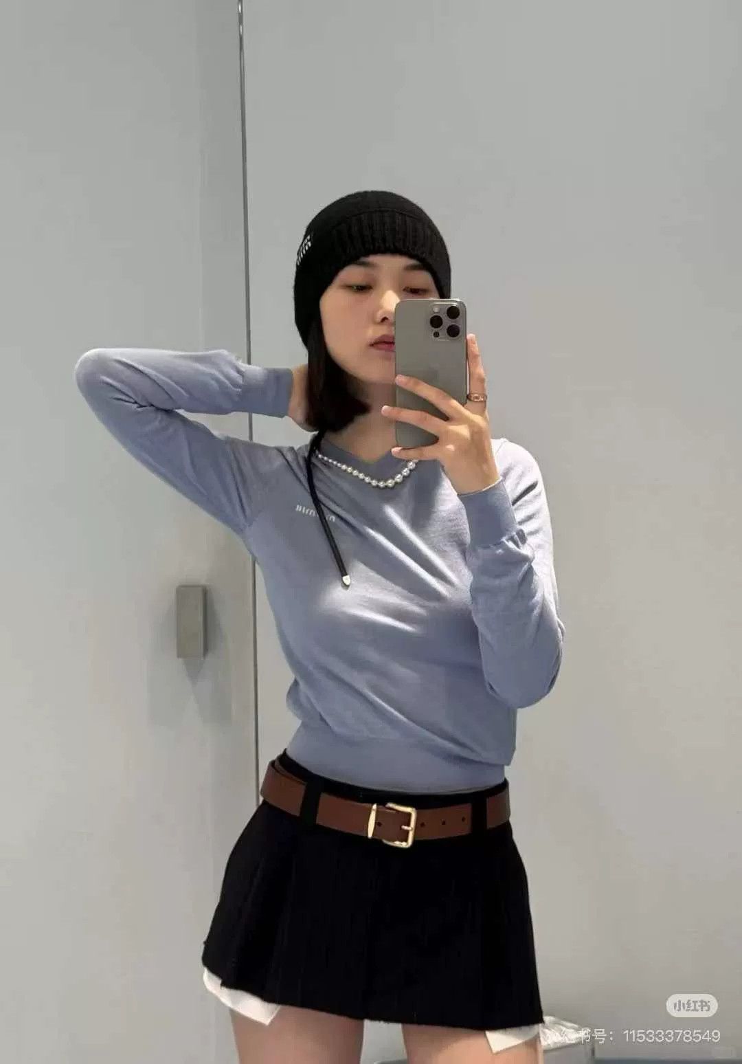 Miu Miu miumiu cashmere and silk knitted sweater Size US M / EU 48-50 / 2 - 4 Thumbnail