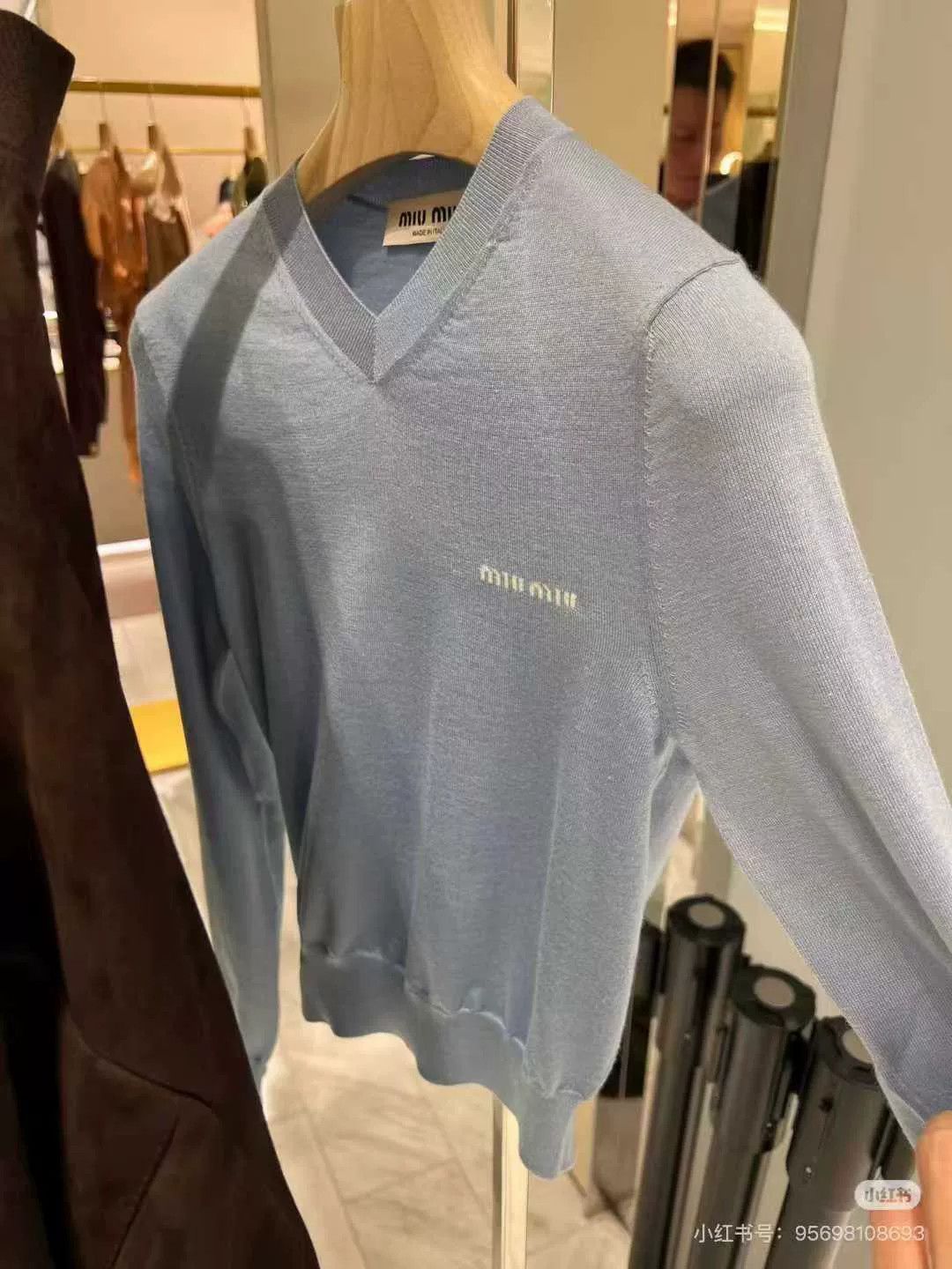 Miu Miu miumiu cashmere and silk knitted sweater Size US M / EU 48-50 / 2 - 2 Thumbnail